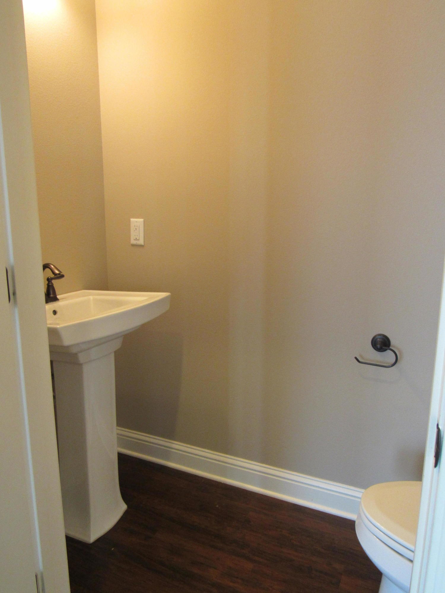 HAWK'S LANDING - Residential