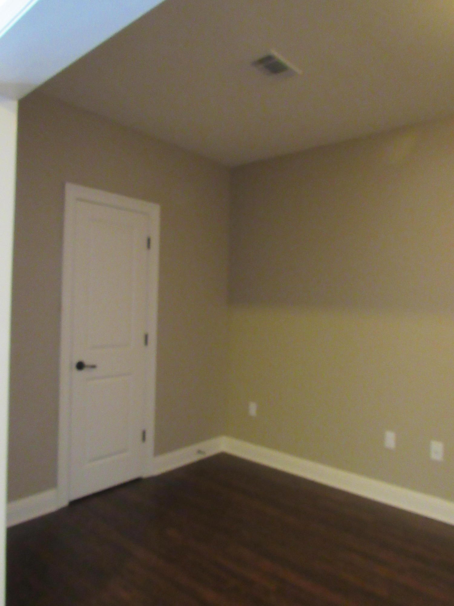 HAWK'S LANDING - Residential