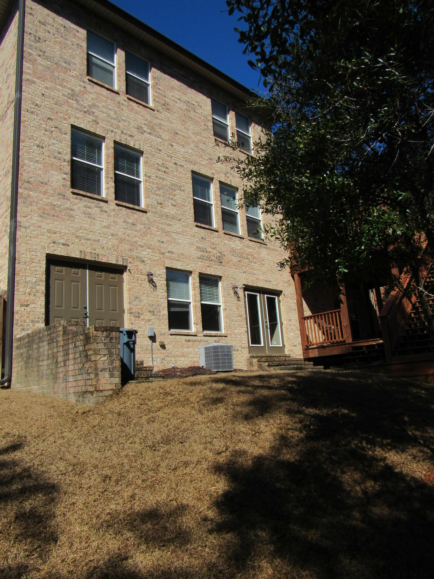 HAWK'S LANDING - Residential