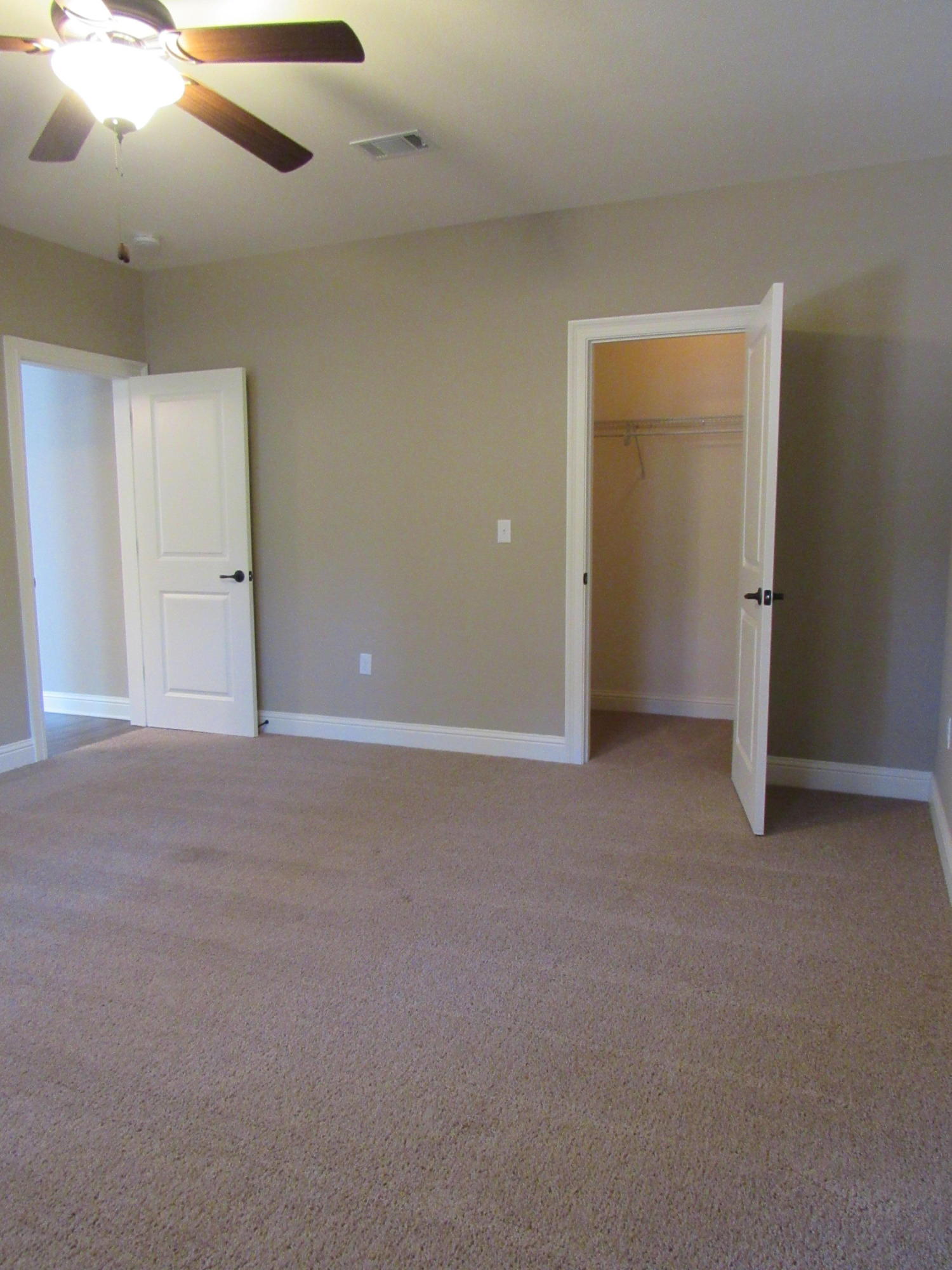 HAWK'S LANDING - Residential