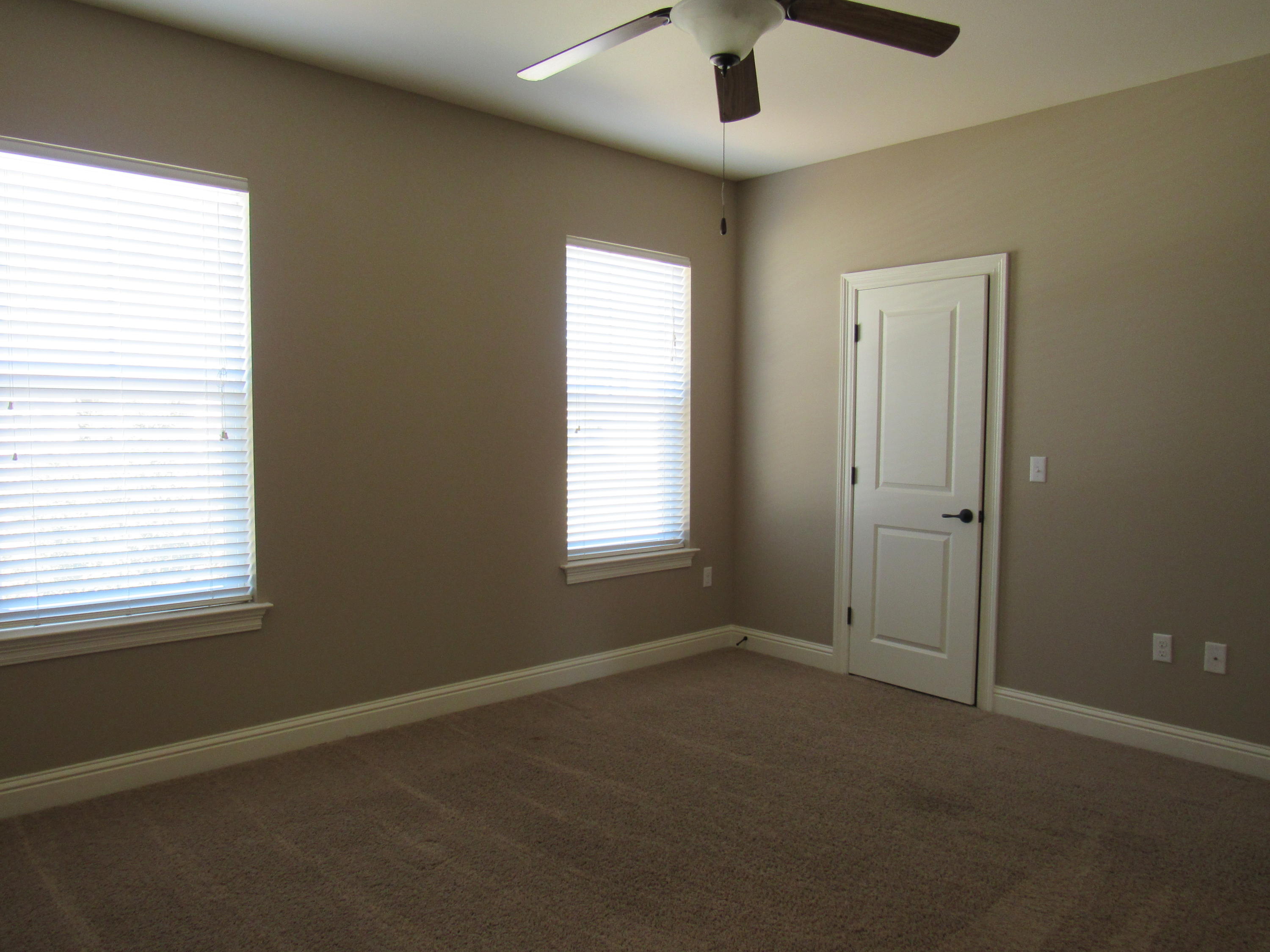 HAWK'S LANDING - Residential