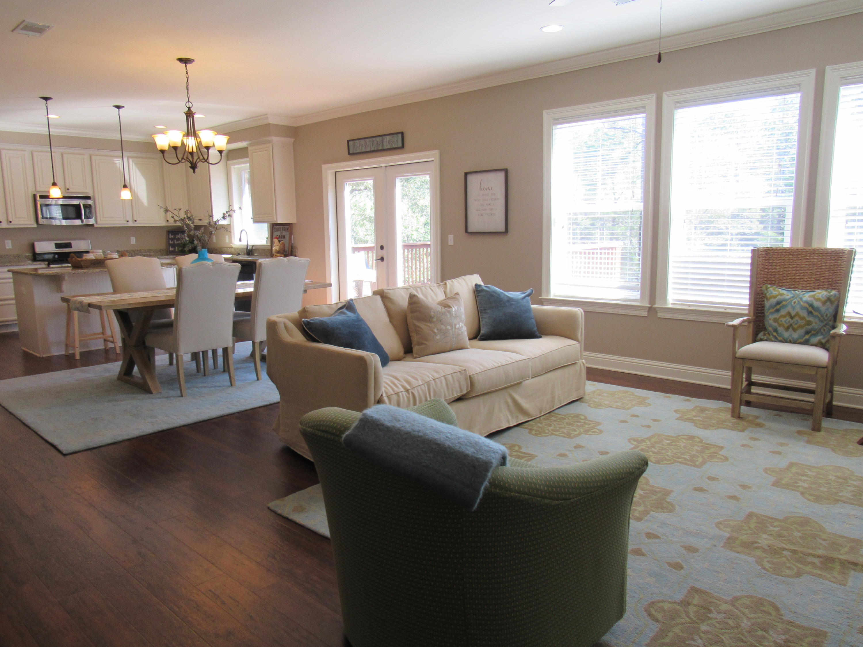 HAWK'S LANDING - Residential