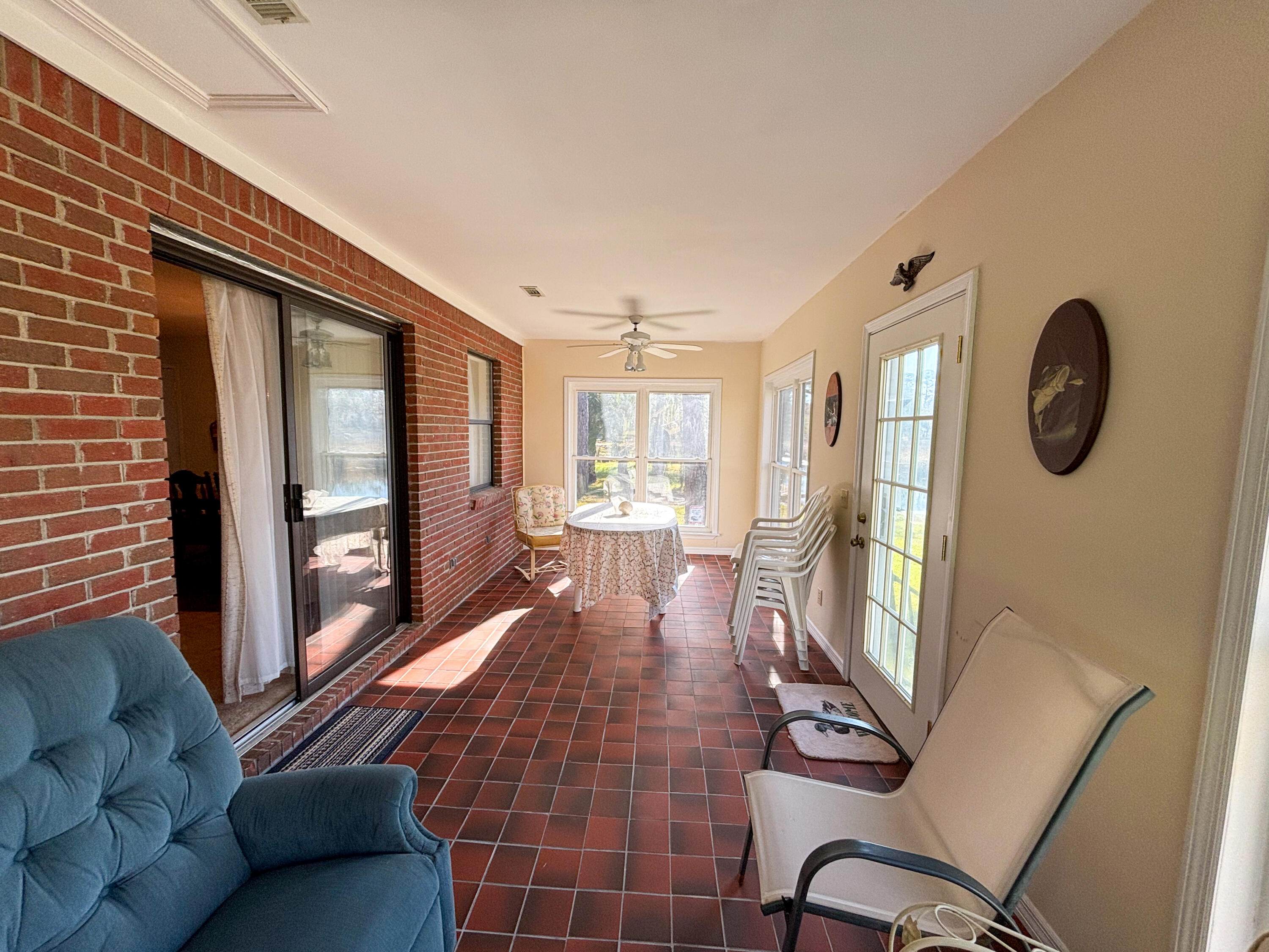 LOT 8 BLK B SUNSET SHORES S/D PB 3-66 AND ALSO THE W 20FT OF LOT 9 BLK B ACCORDING TO THE PLAT OF S - Residential