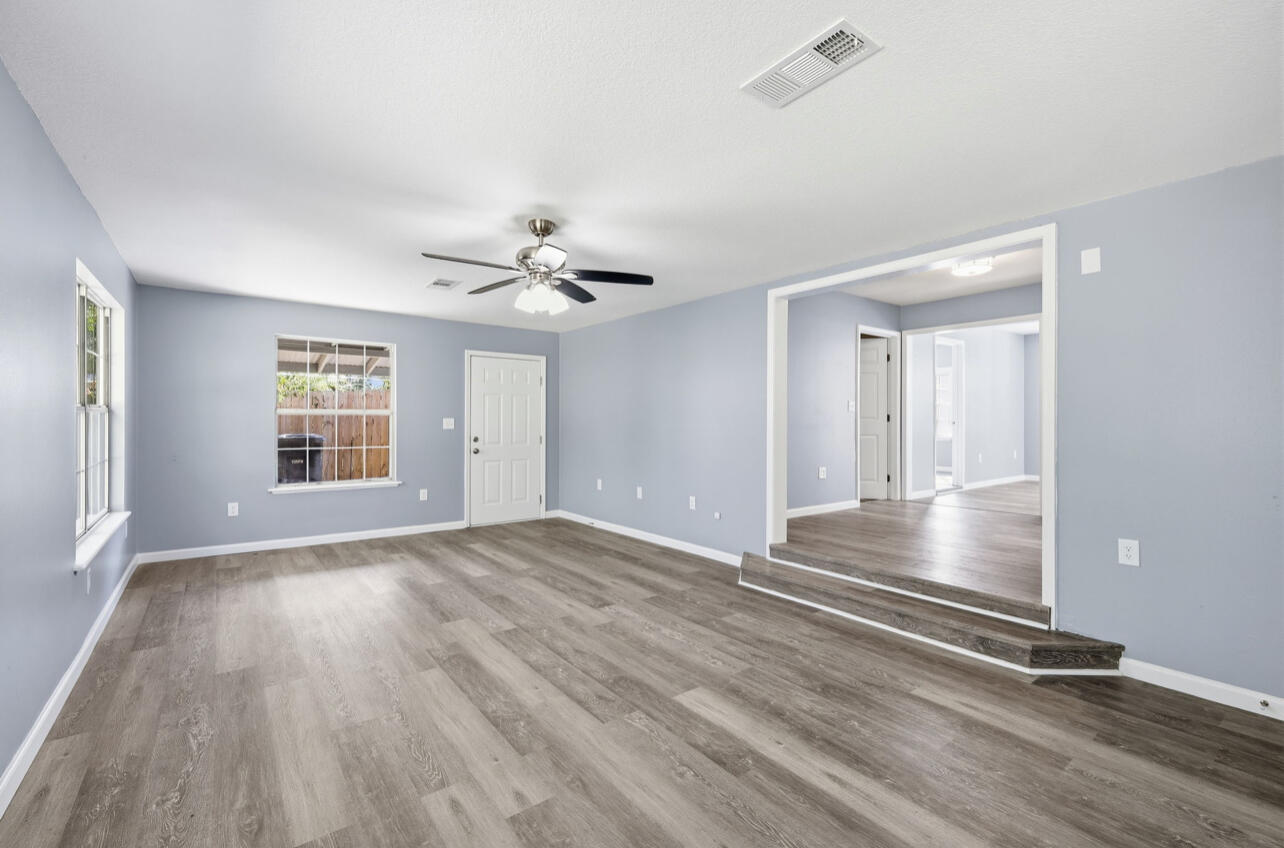 OAKLAND HEIGHTS - Residential