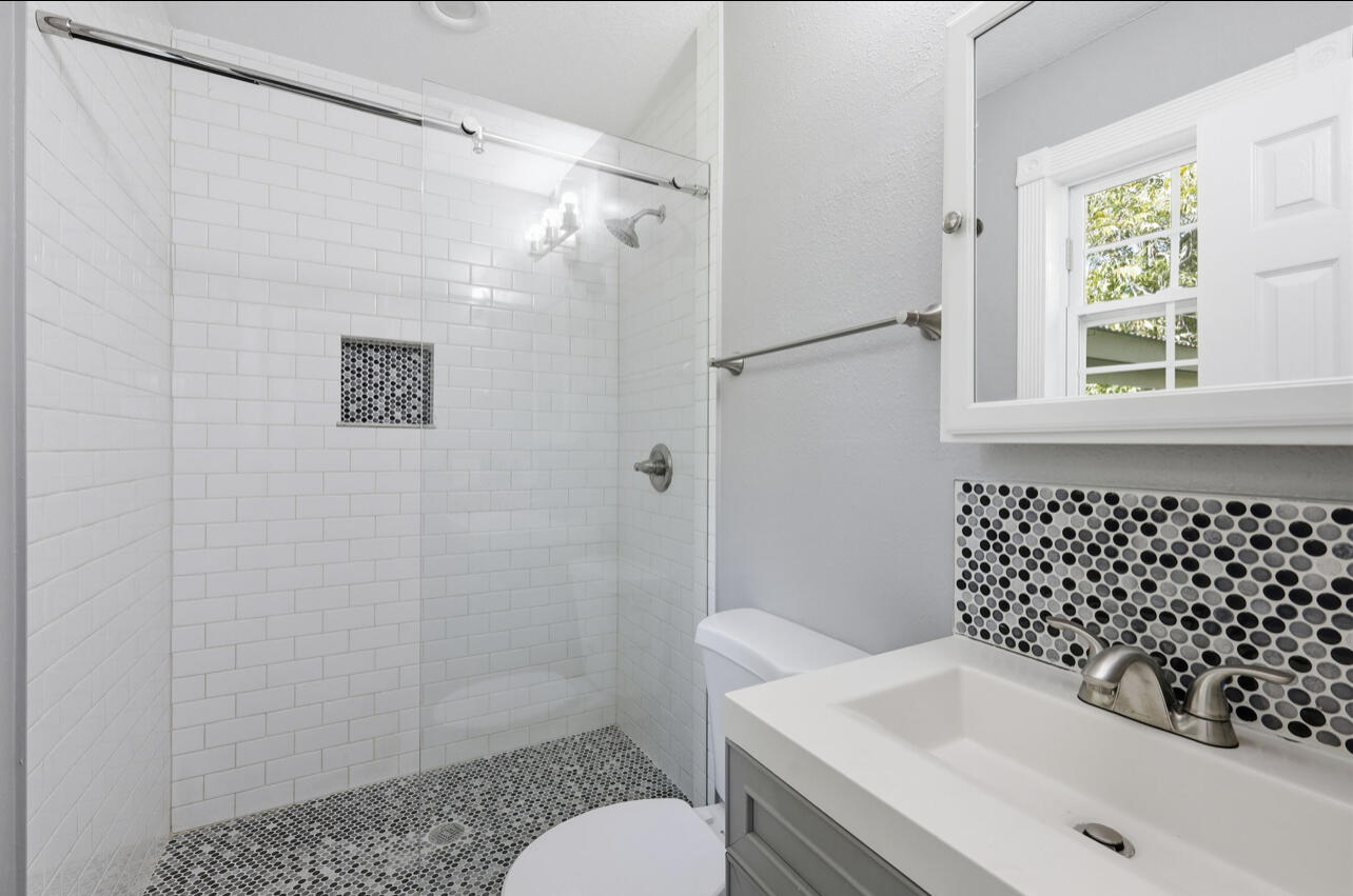 OAKLAND HEIGHTS - Residential