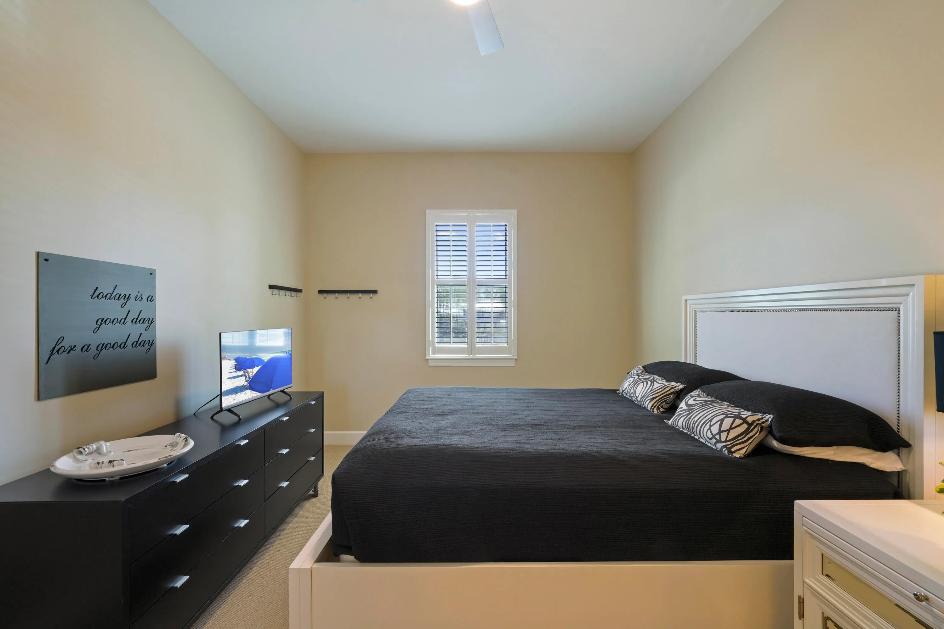 Santa Rosa Beach, Florida 32459, United States, 3 Bedrooms Bedrooms, ,2 BathroomsBathrooms,Residential,Active,98082