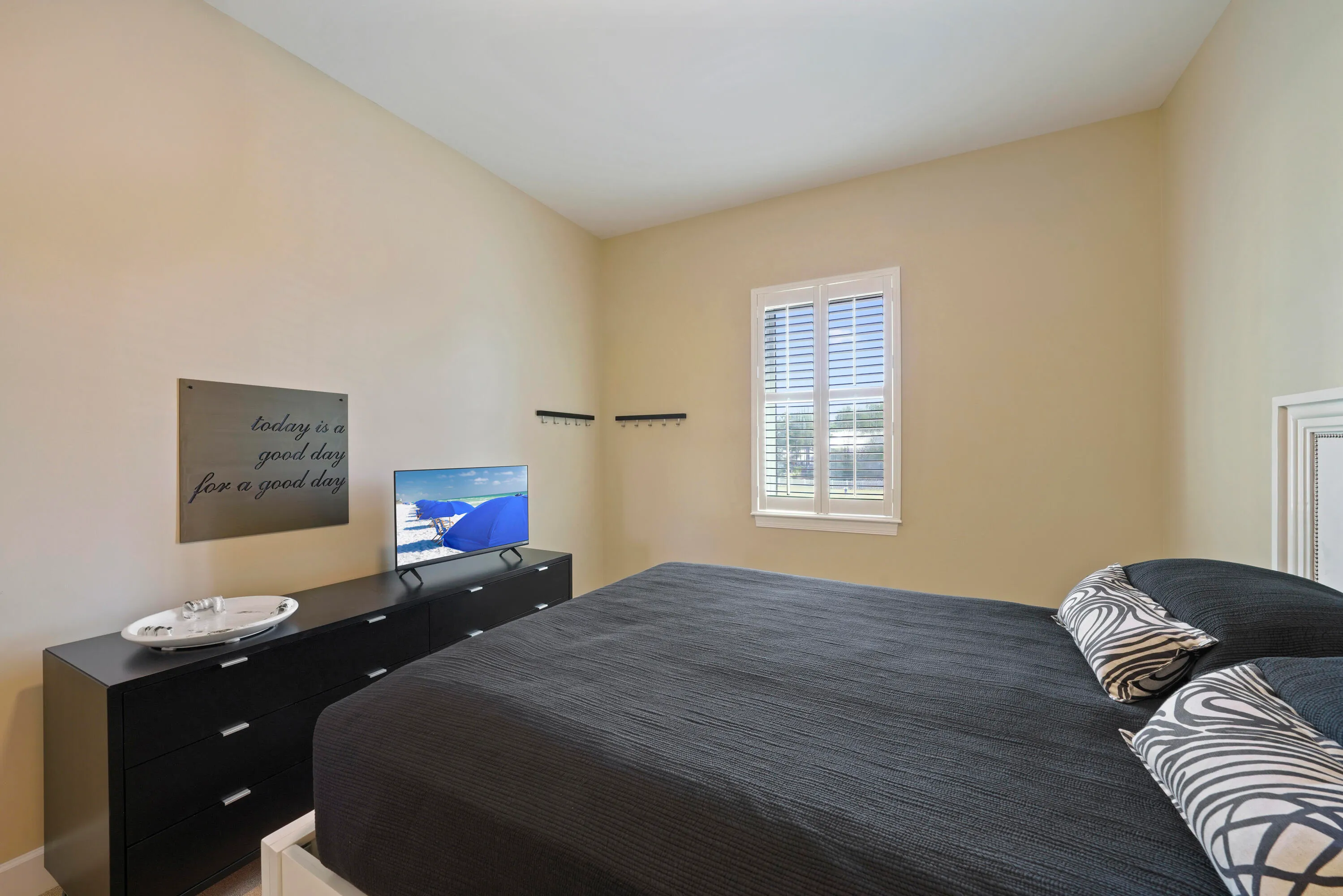 Santa Rosa Beach, Florida 32459, United States, 3 Bedrooms Bedrooms, ,2 BathroomsBathrooms,Residential,Active,98082