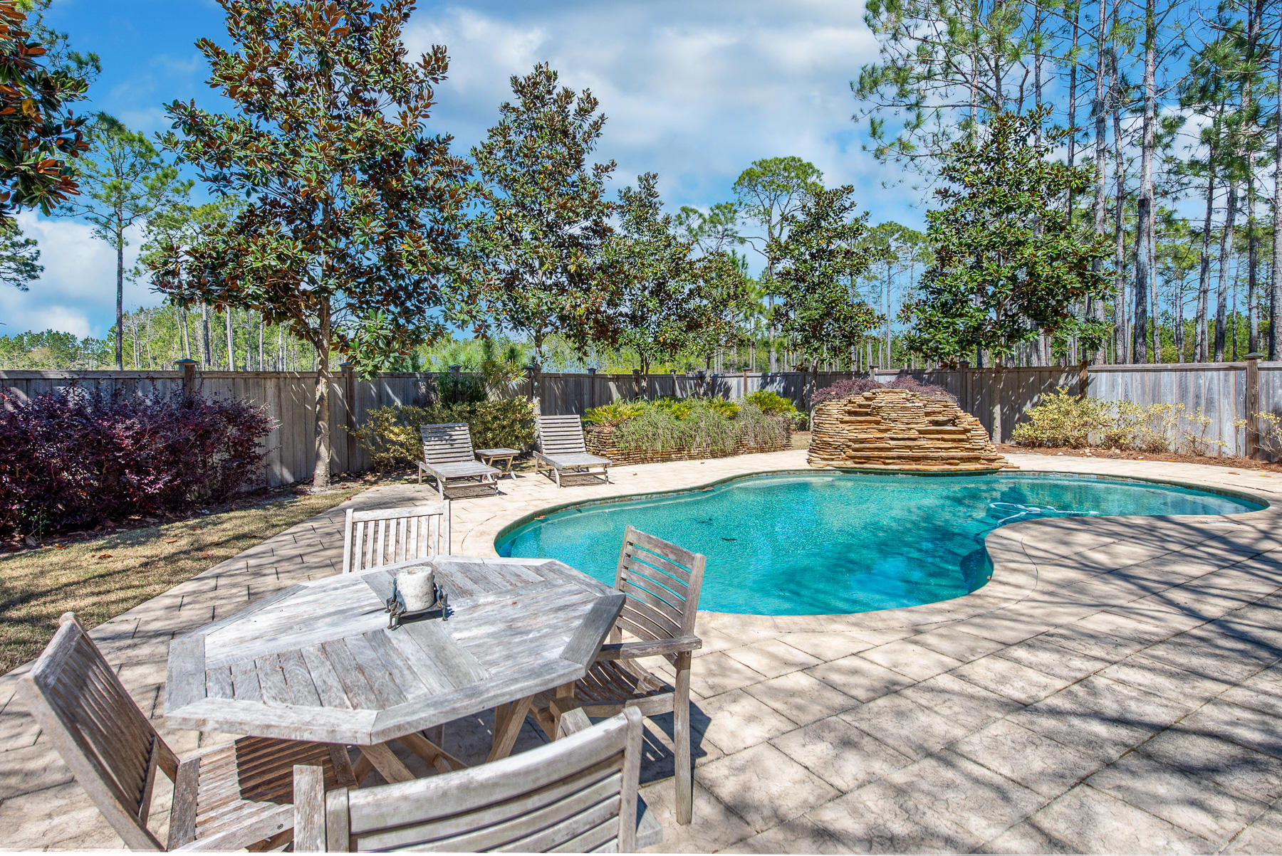 WILD HERON - Residential