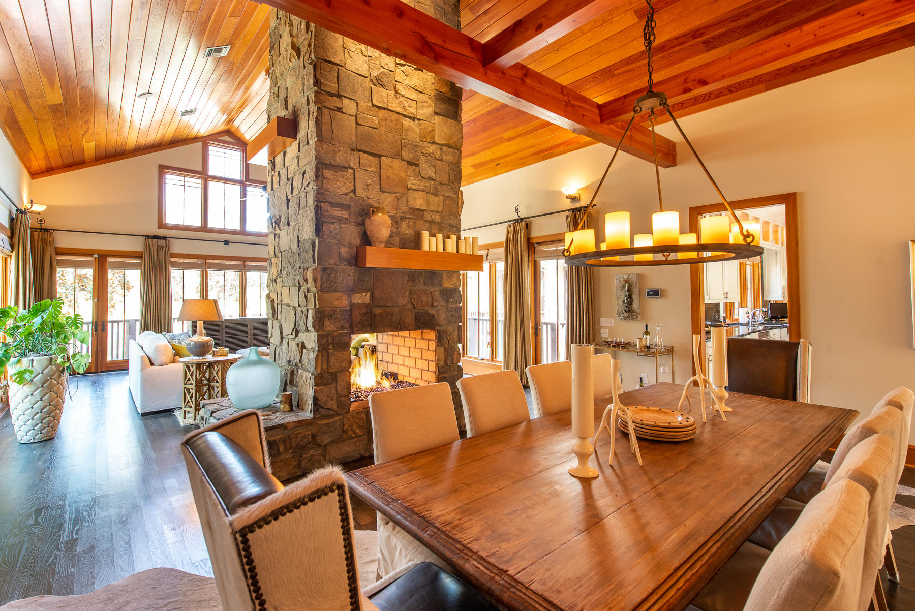 WILD HERON - Residential