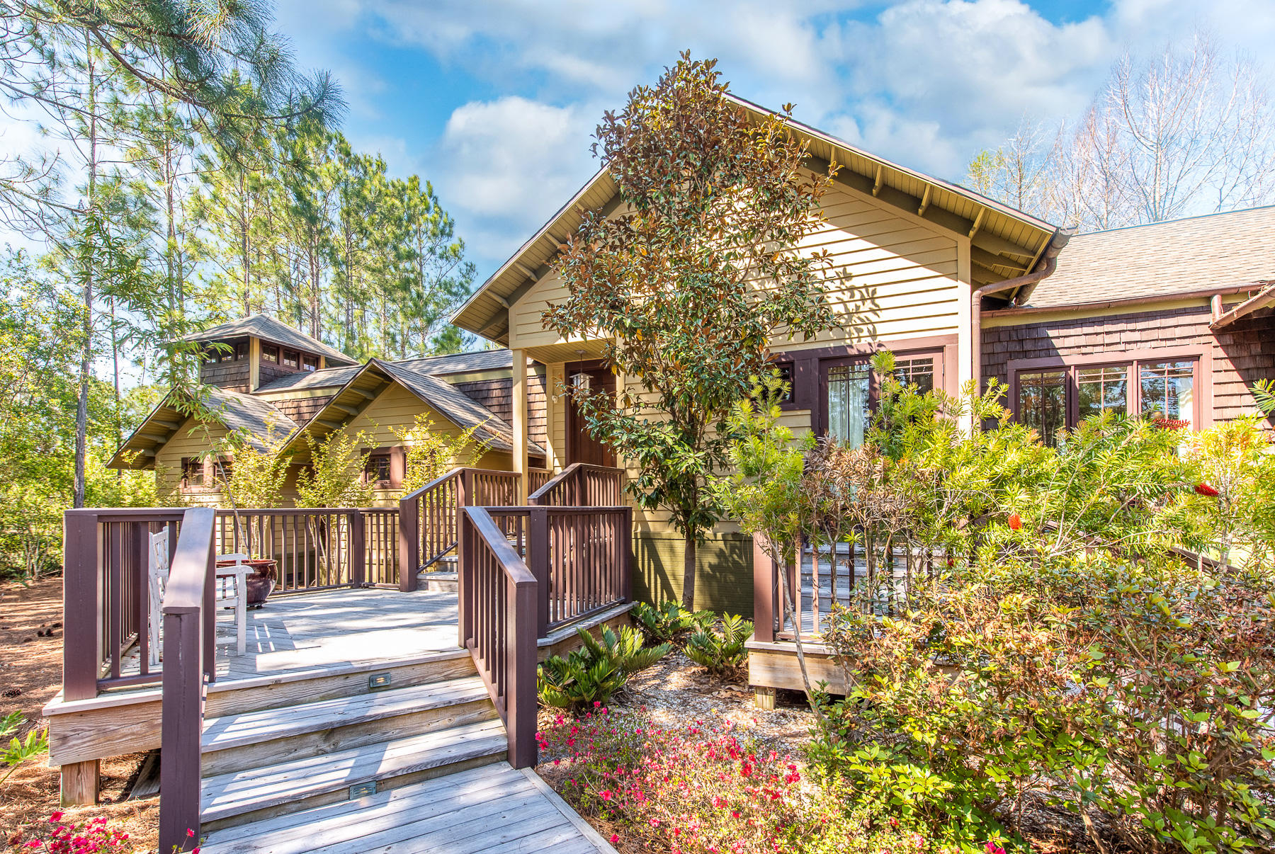 WILD HERON - Residential