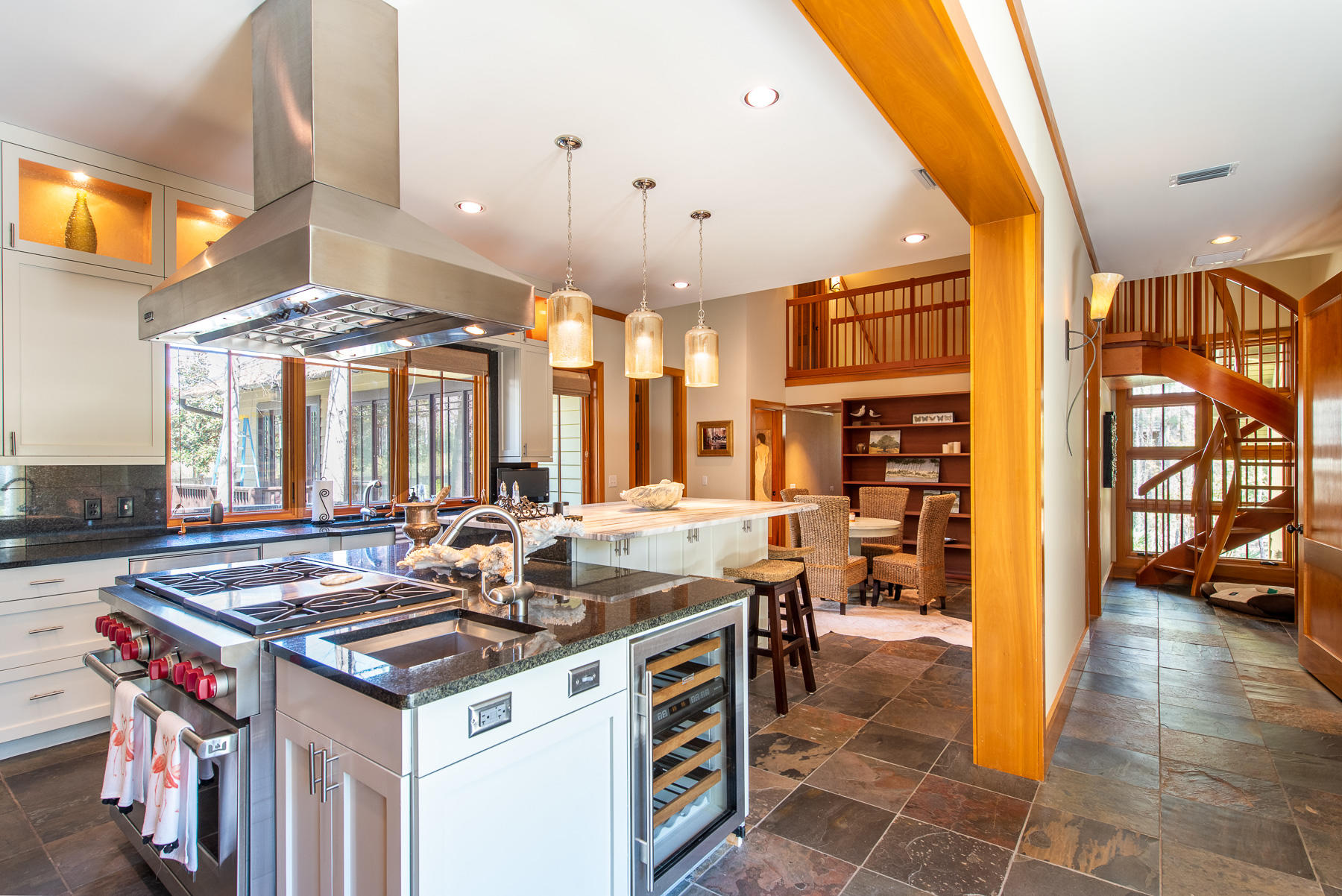 WILD HERON - Residential