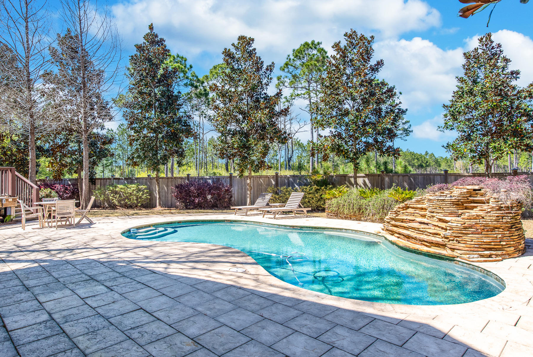 WILD HERON - Residential