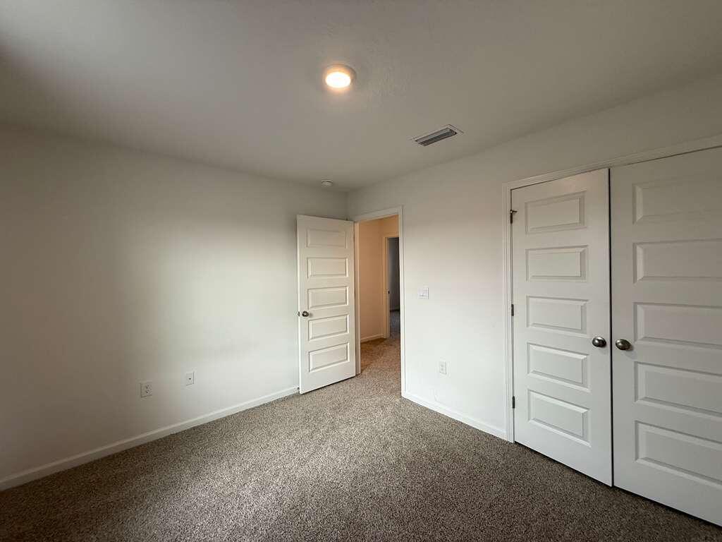 Owl's Head East - Residential Lease