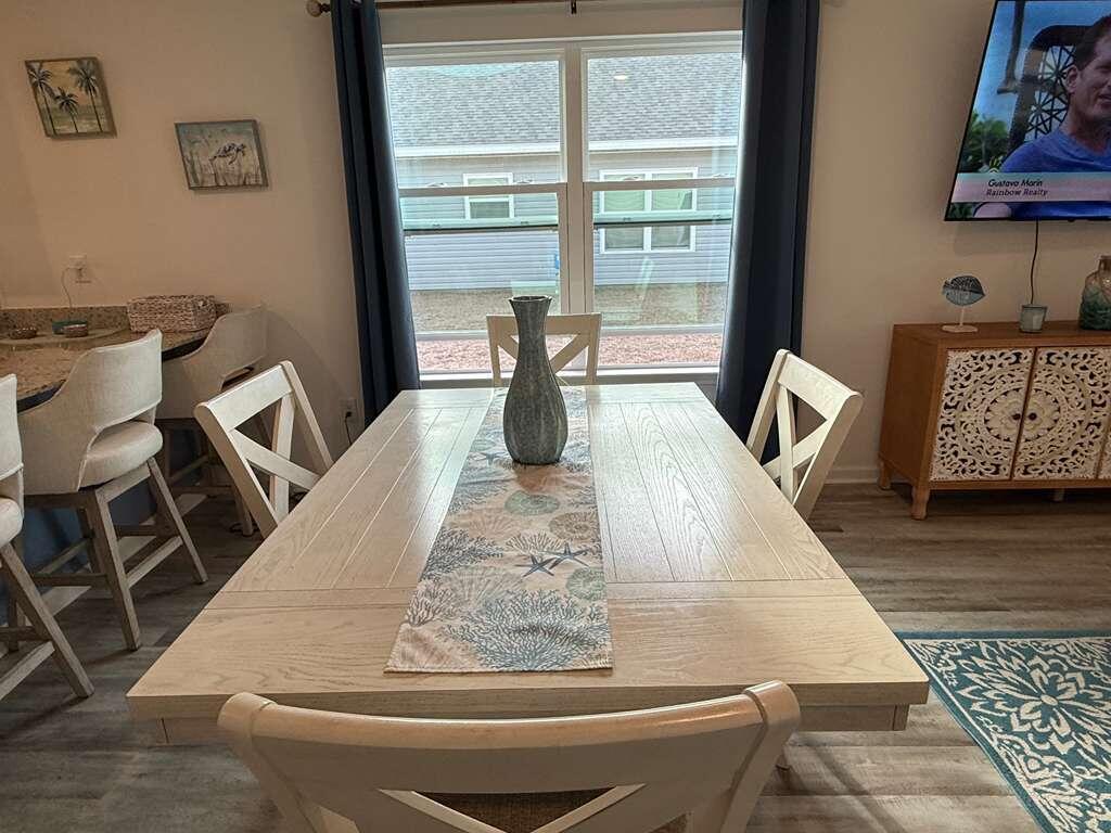 Owl's Head East - Residential Lease