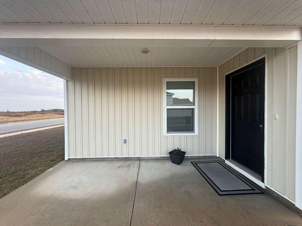 Owl's Head East - Residential Lease