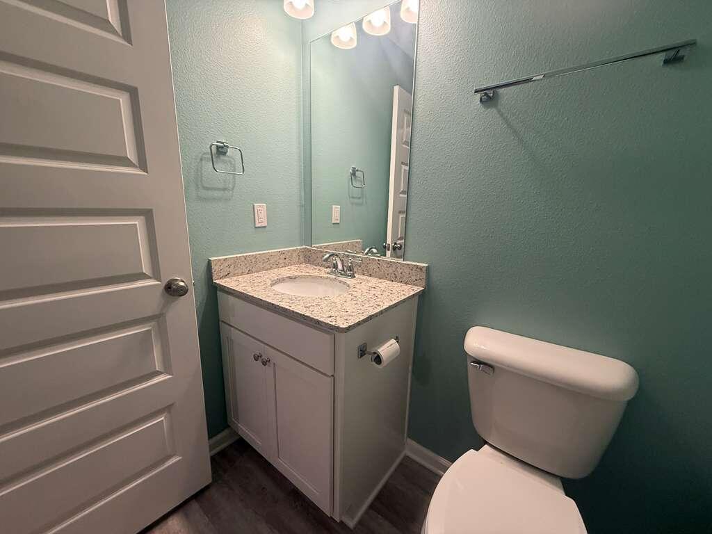 Owl's Head East - Residential Lease