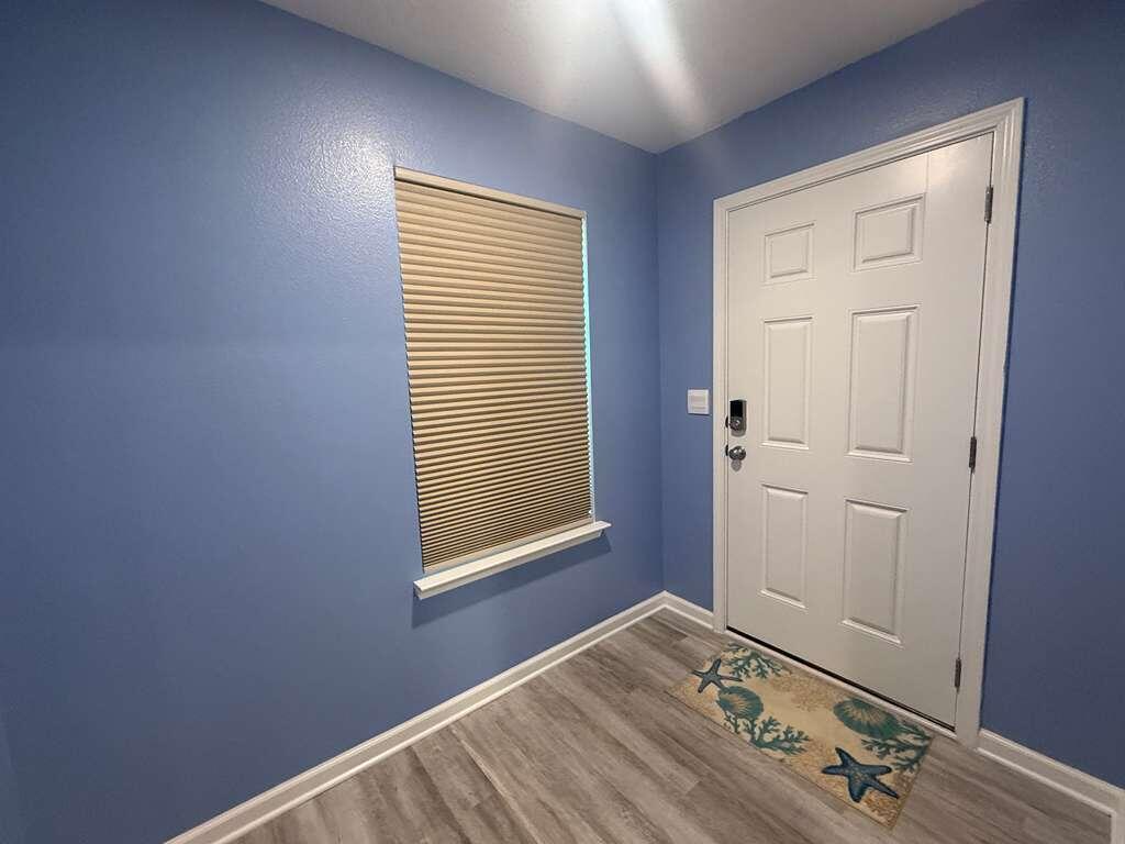 Owl's Head East - Residential Lease