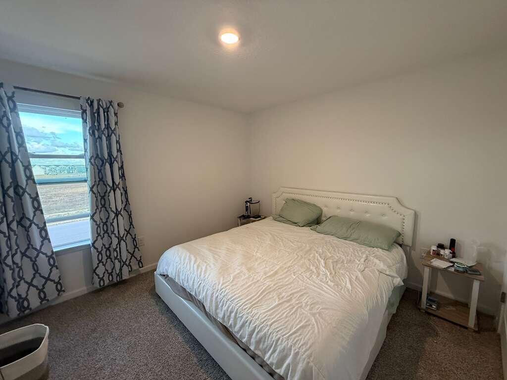 Owl's Head East - Residential Lease