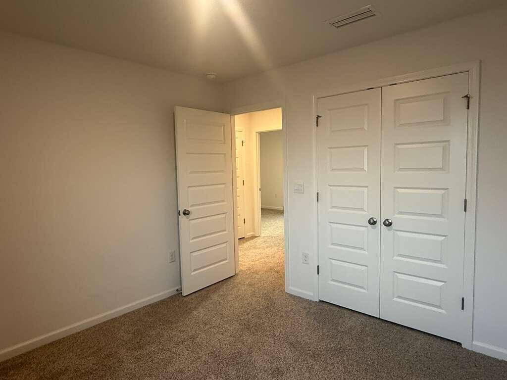 Owl's Head East - Residential Lease