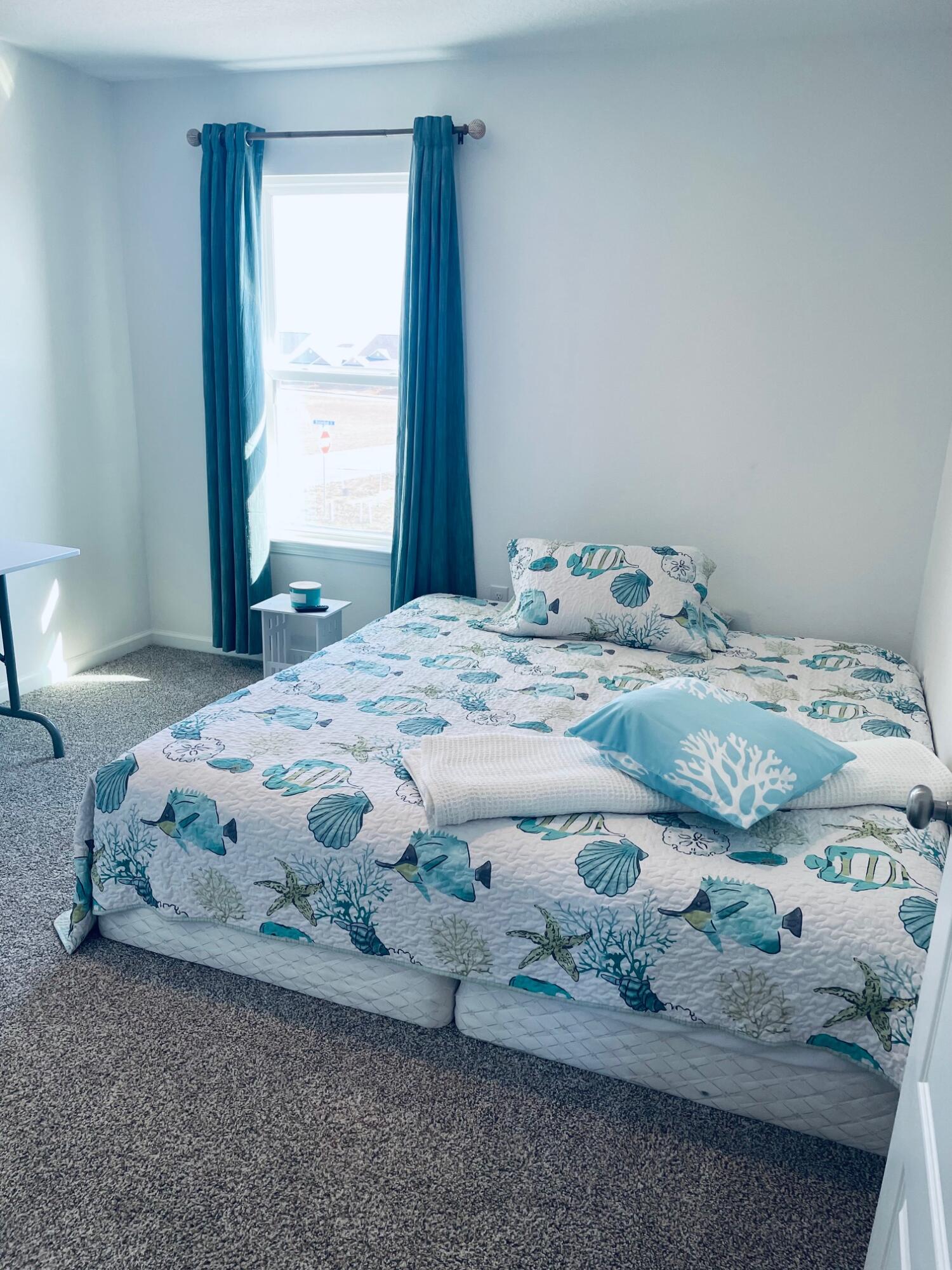 Owl's Head East - Residential Lease