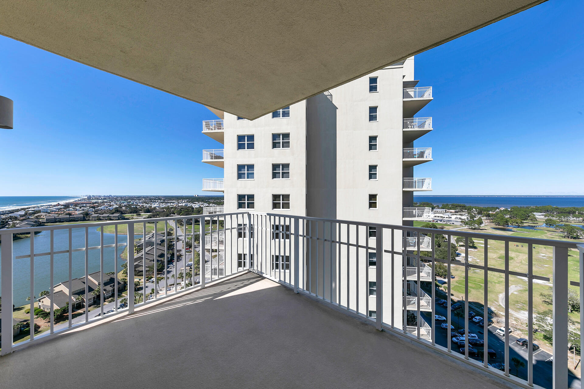 ARIEL DUNES - Residential