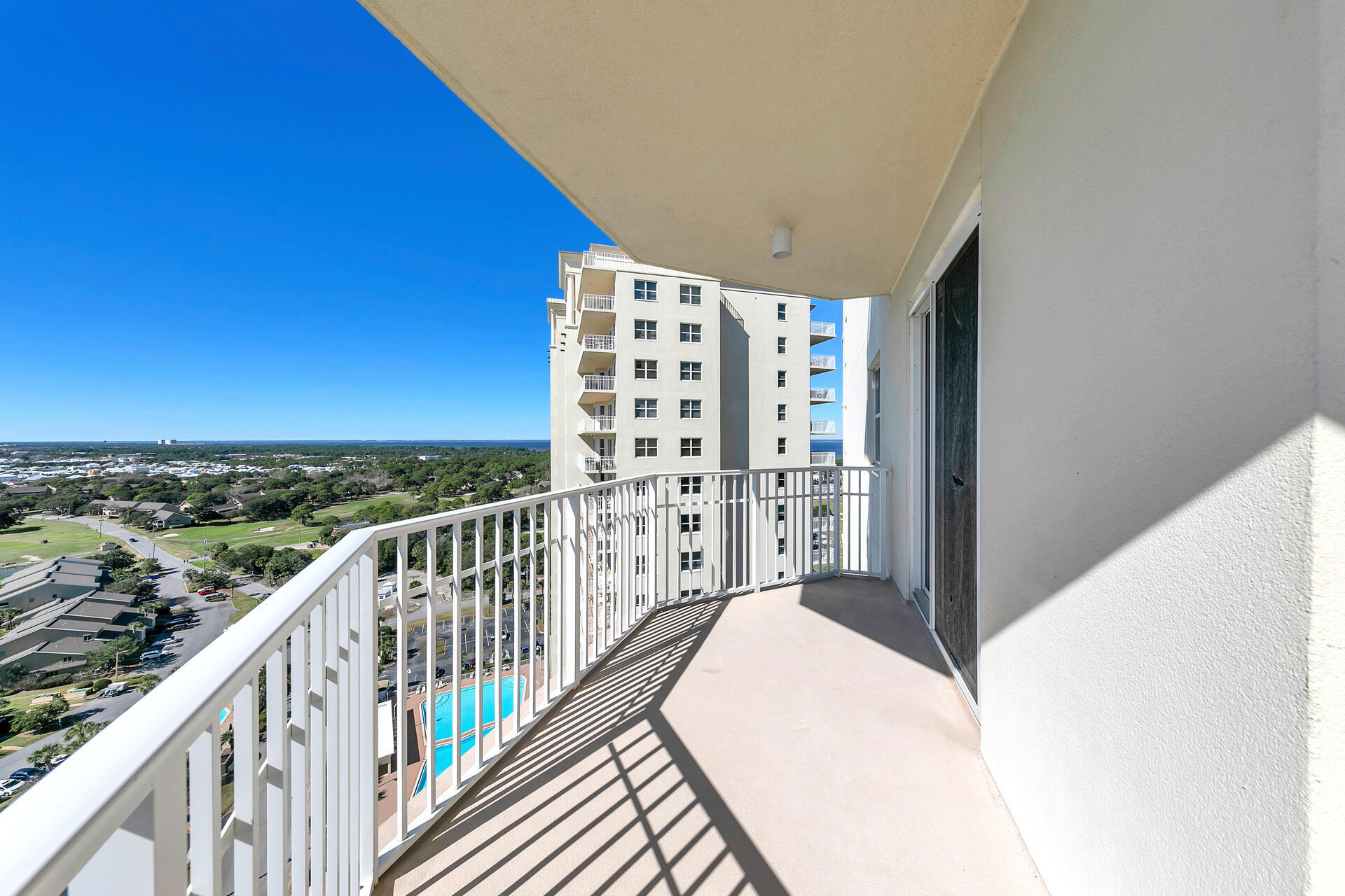 ARIEL DUNES - Residential