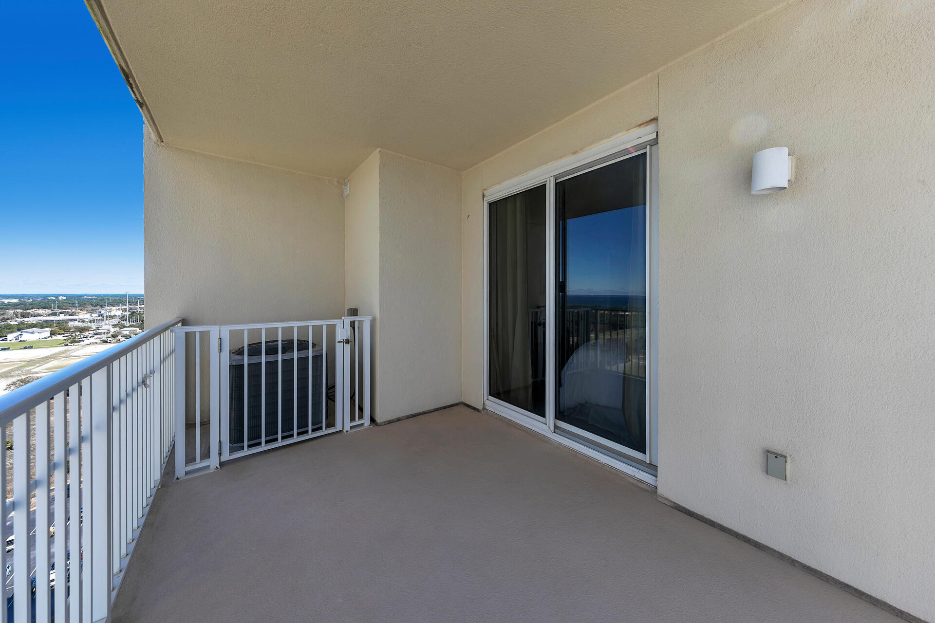 ARIEL DUNES - Residential