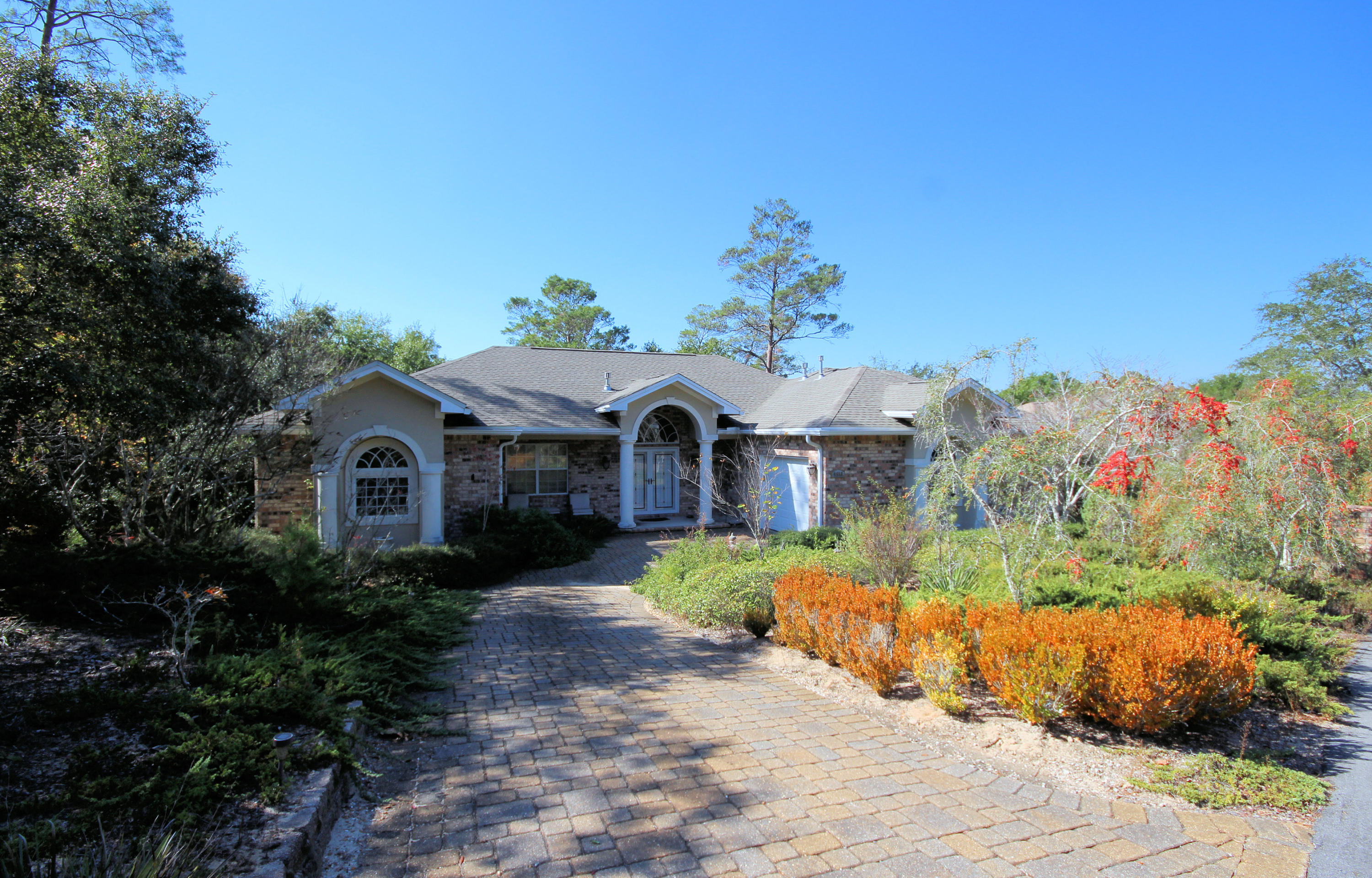 EAGLE RIDGE - Residential