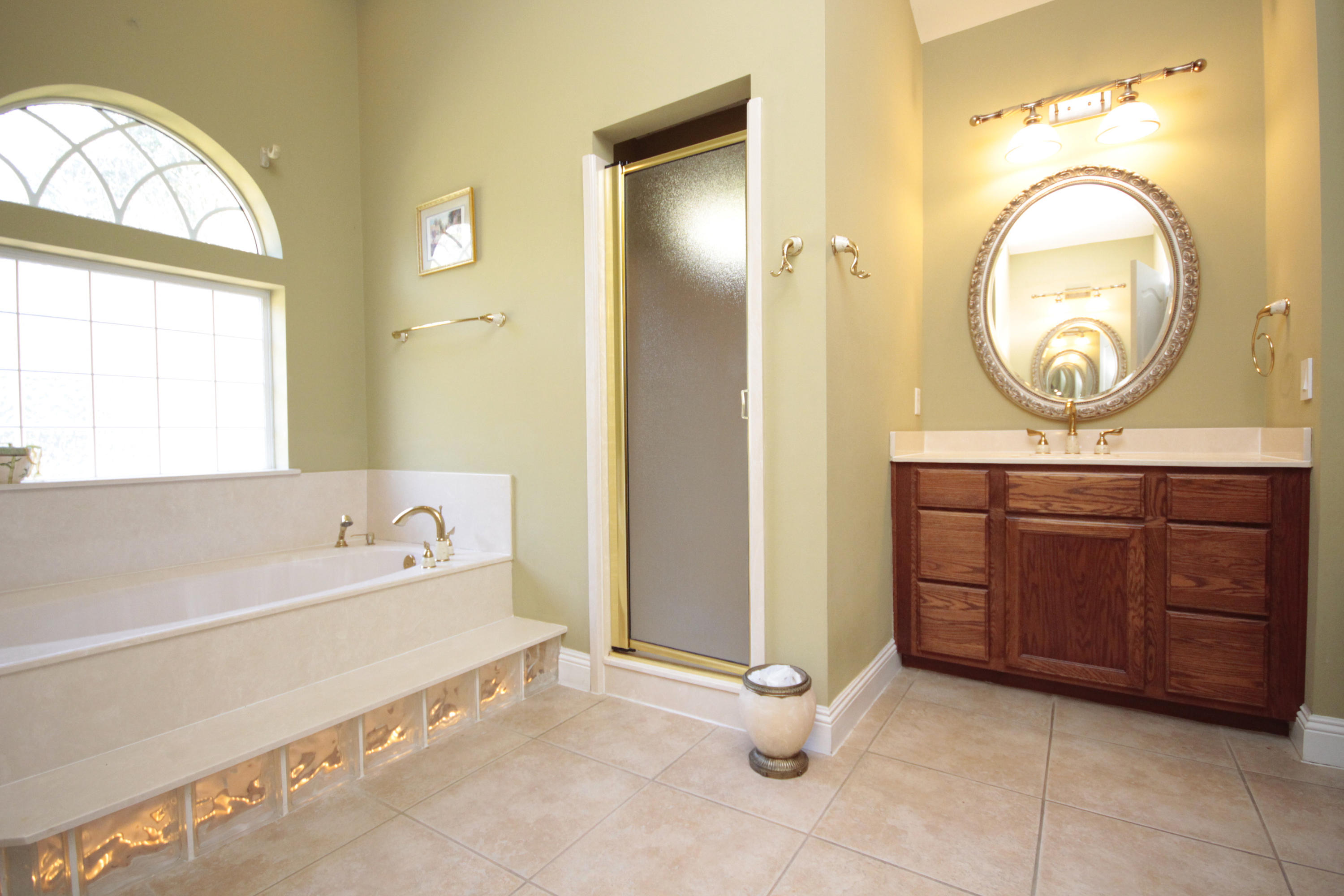 EAGLE RIDGE - Residential