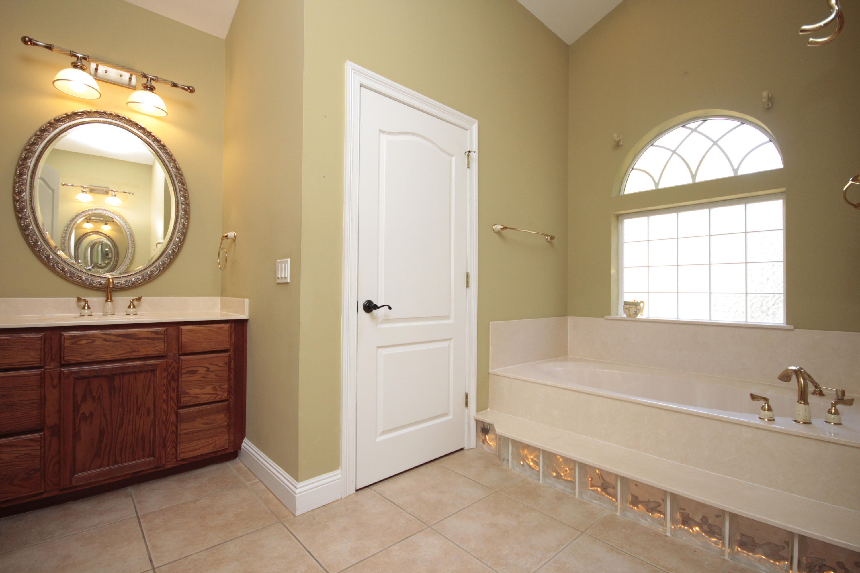 EAGLE RIDGE - Residential