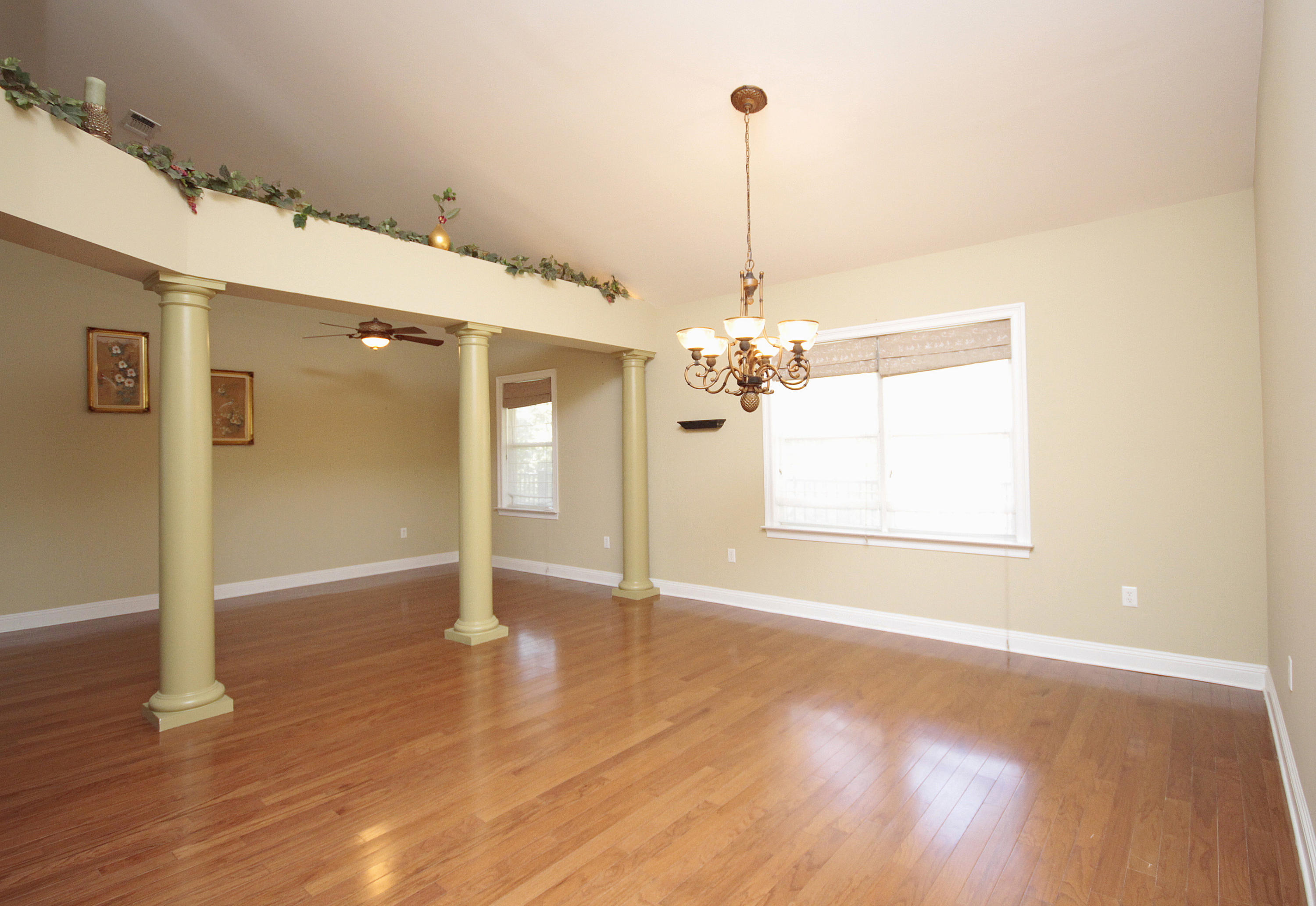 EAGLE RIDGE - Residential