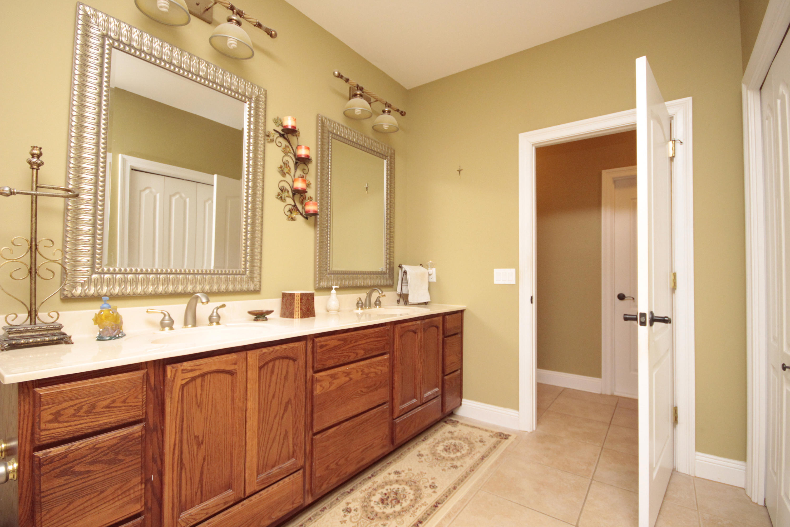 EAGLE RIDGE - Residential