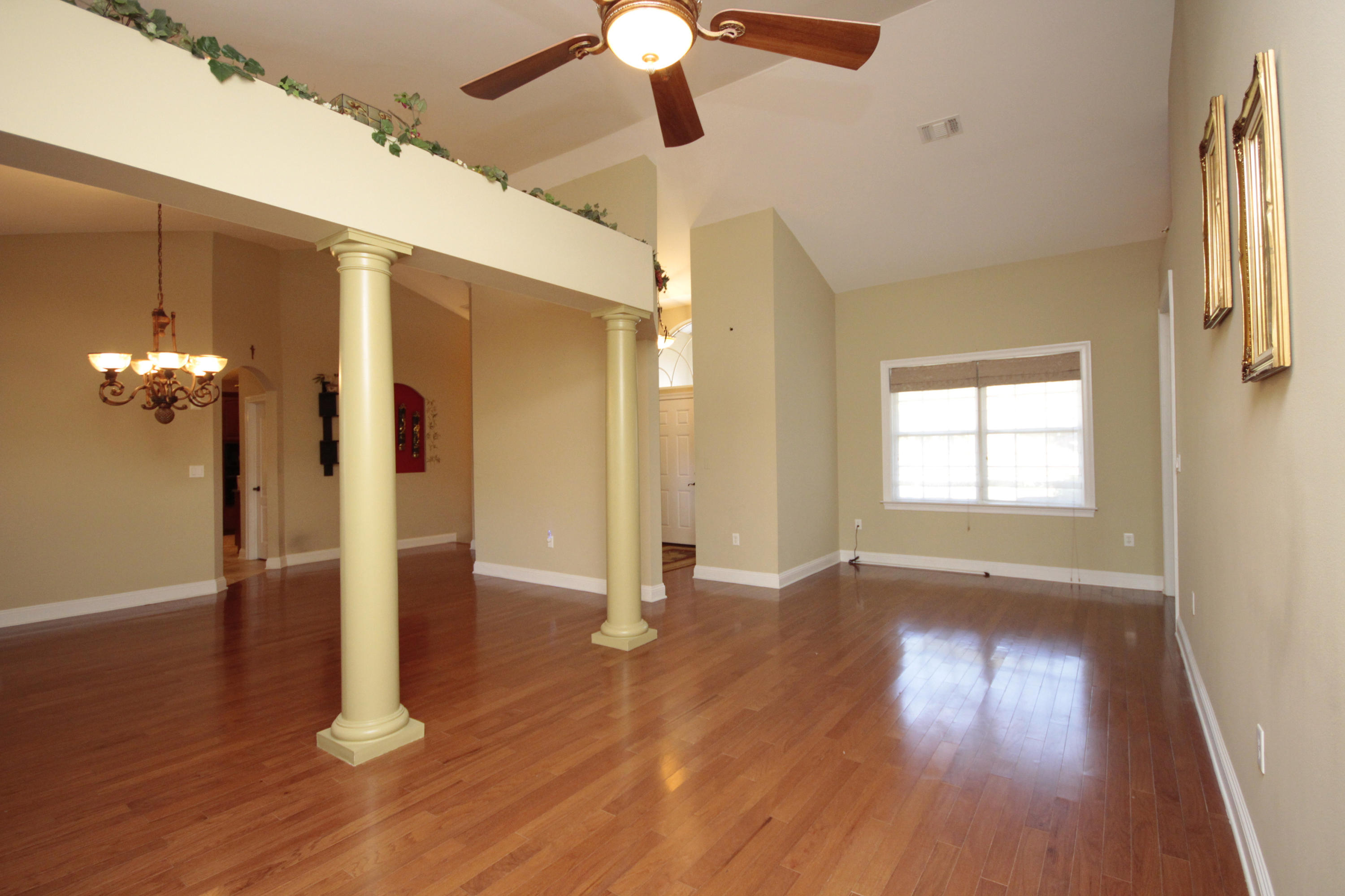 EAGLE RIDGE - Residential