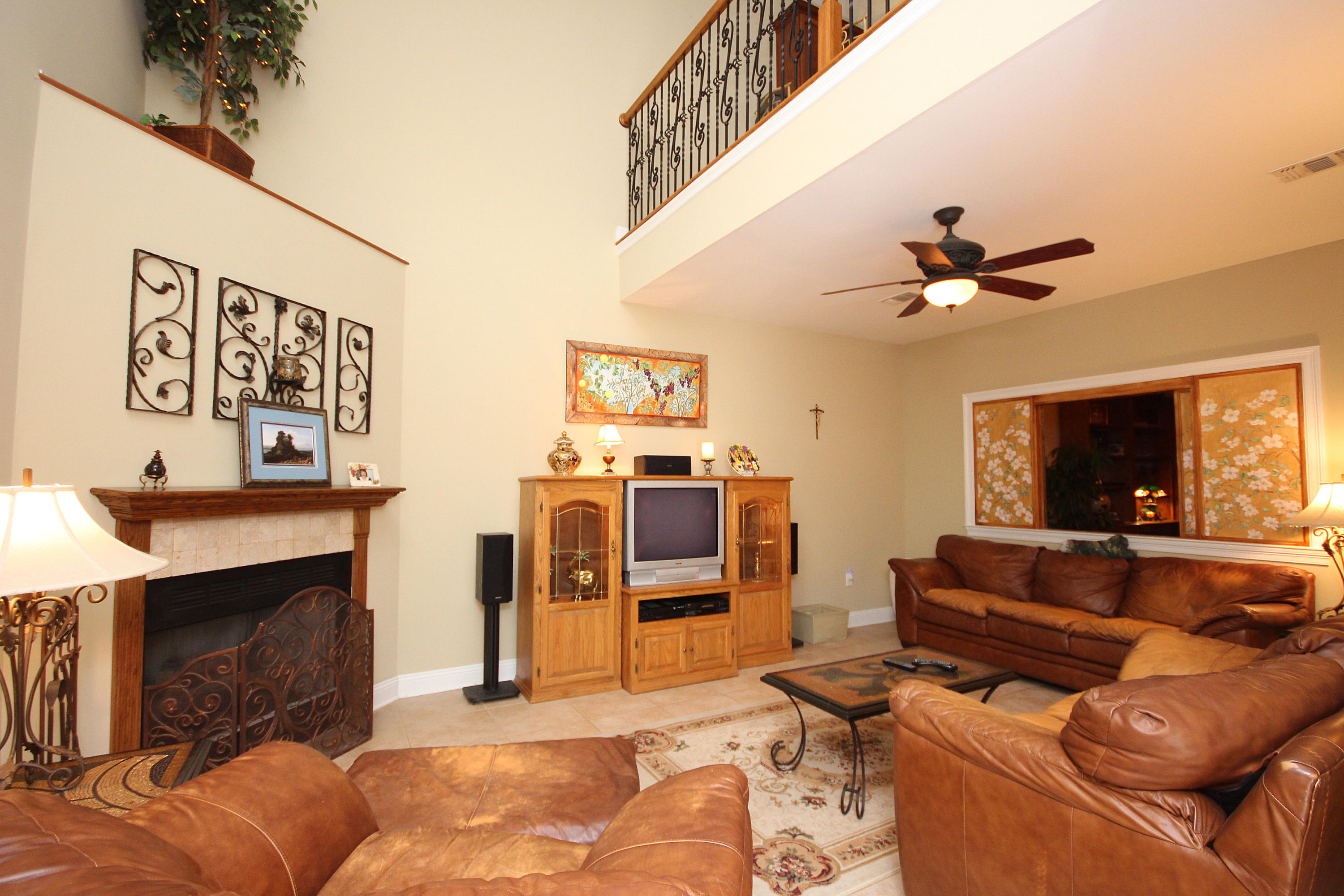 EAGLE RIDGE - Residential