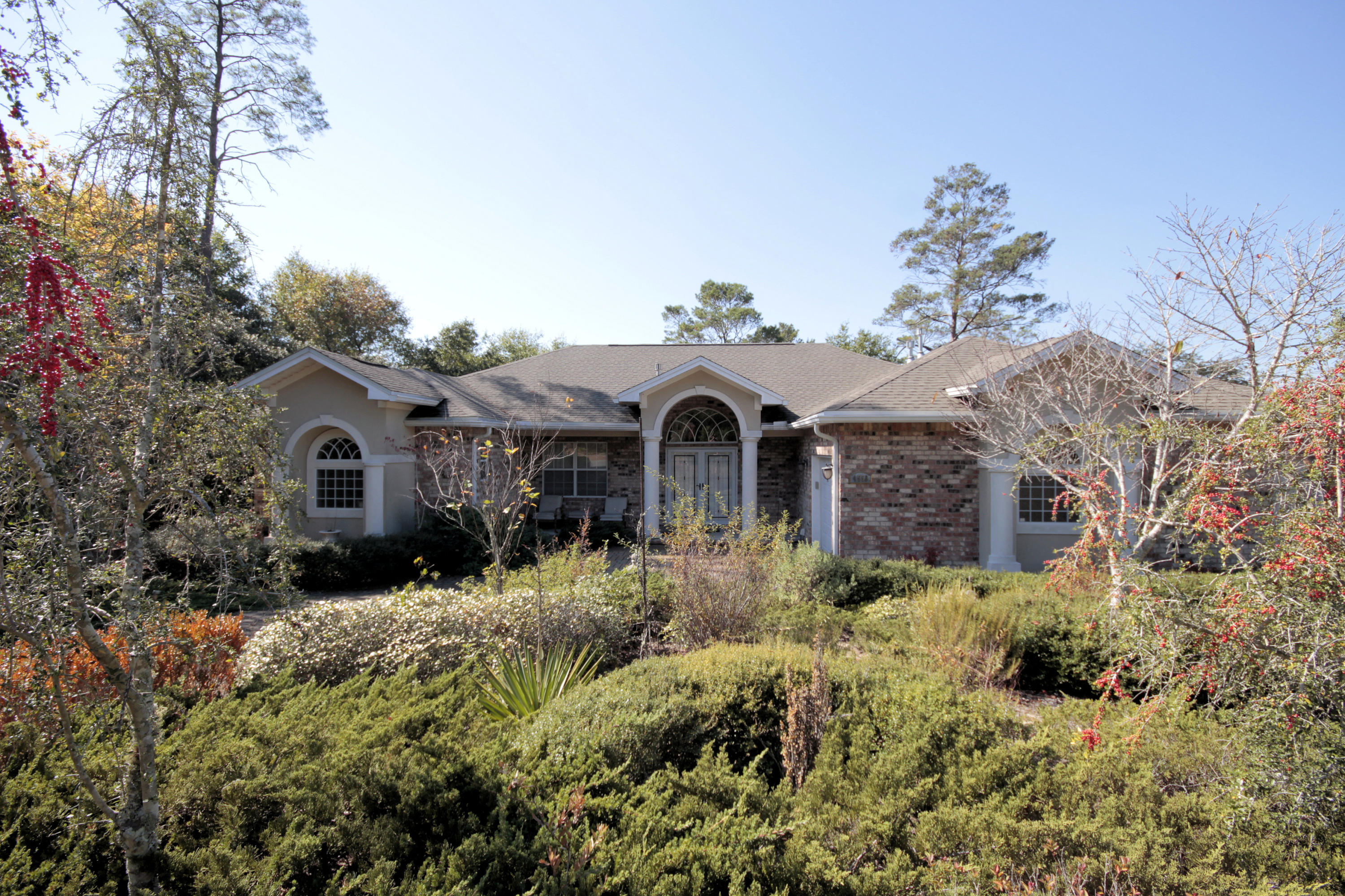 EAGLE RIDGE - Residential