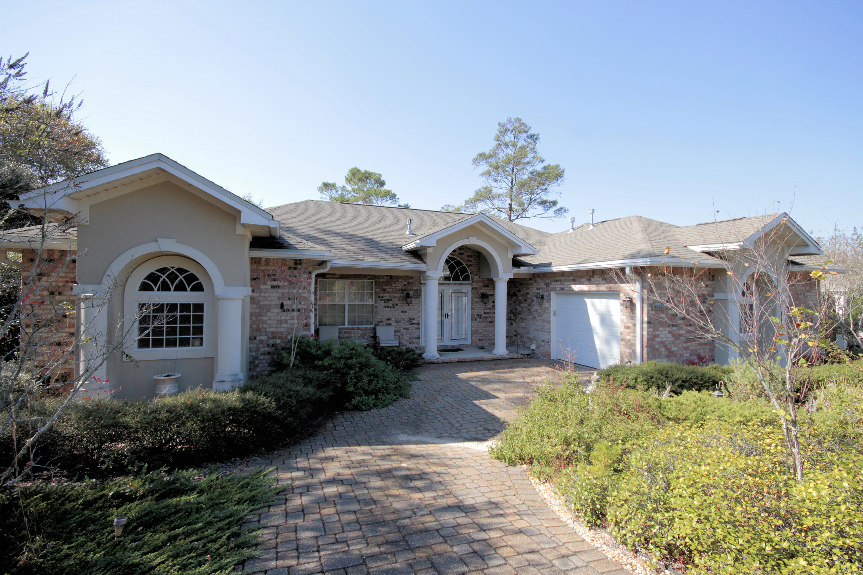 EAGLE RIDGE - Residential