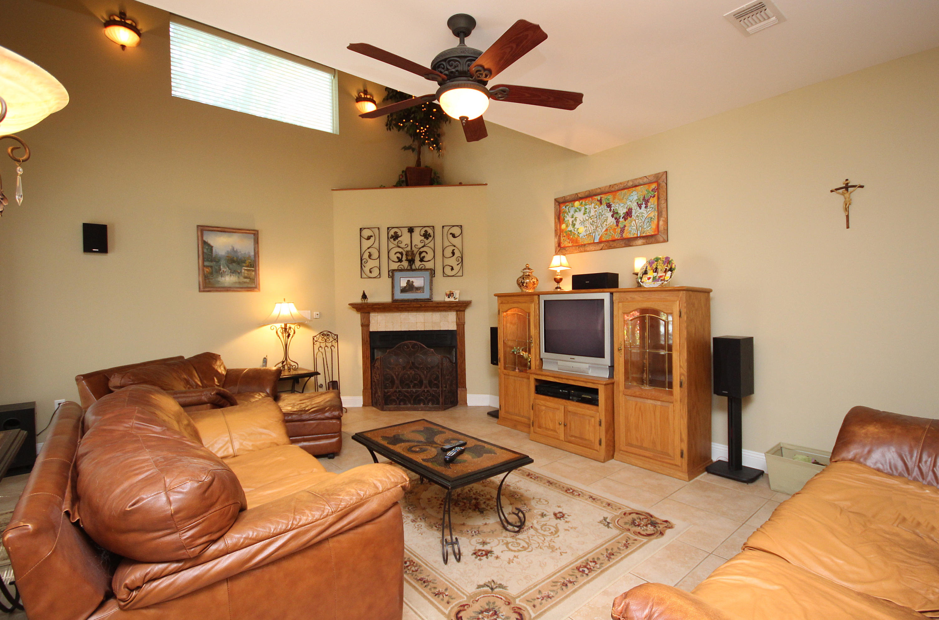 EAGLE RIDGE - Residential