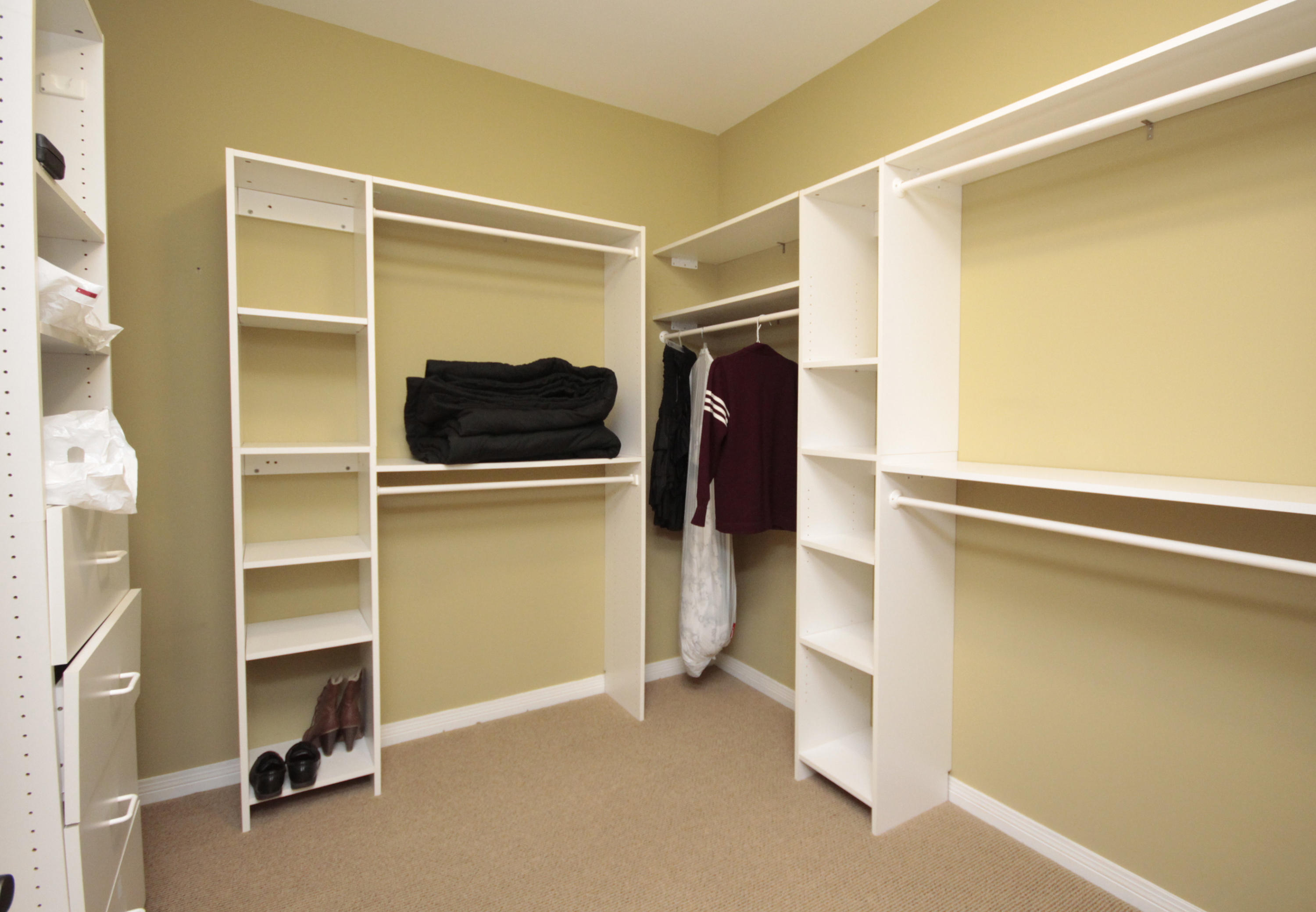 EAGLE RIDGE - Residential