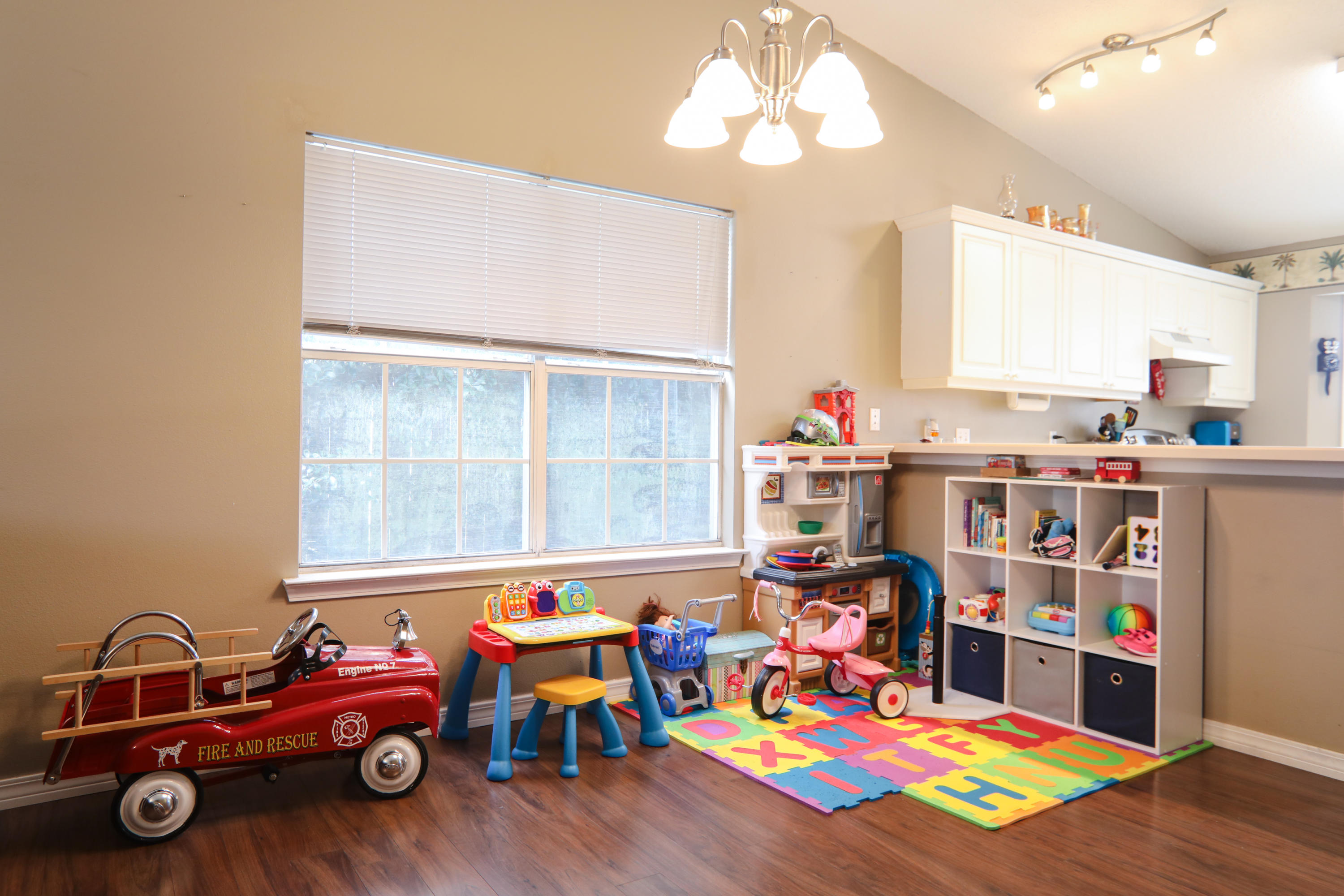 FALCON ESTATES PH 4 - Residential