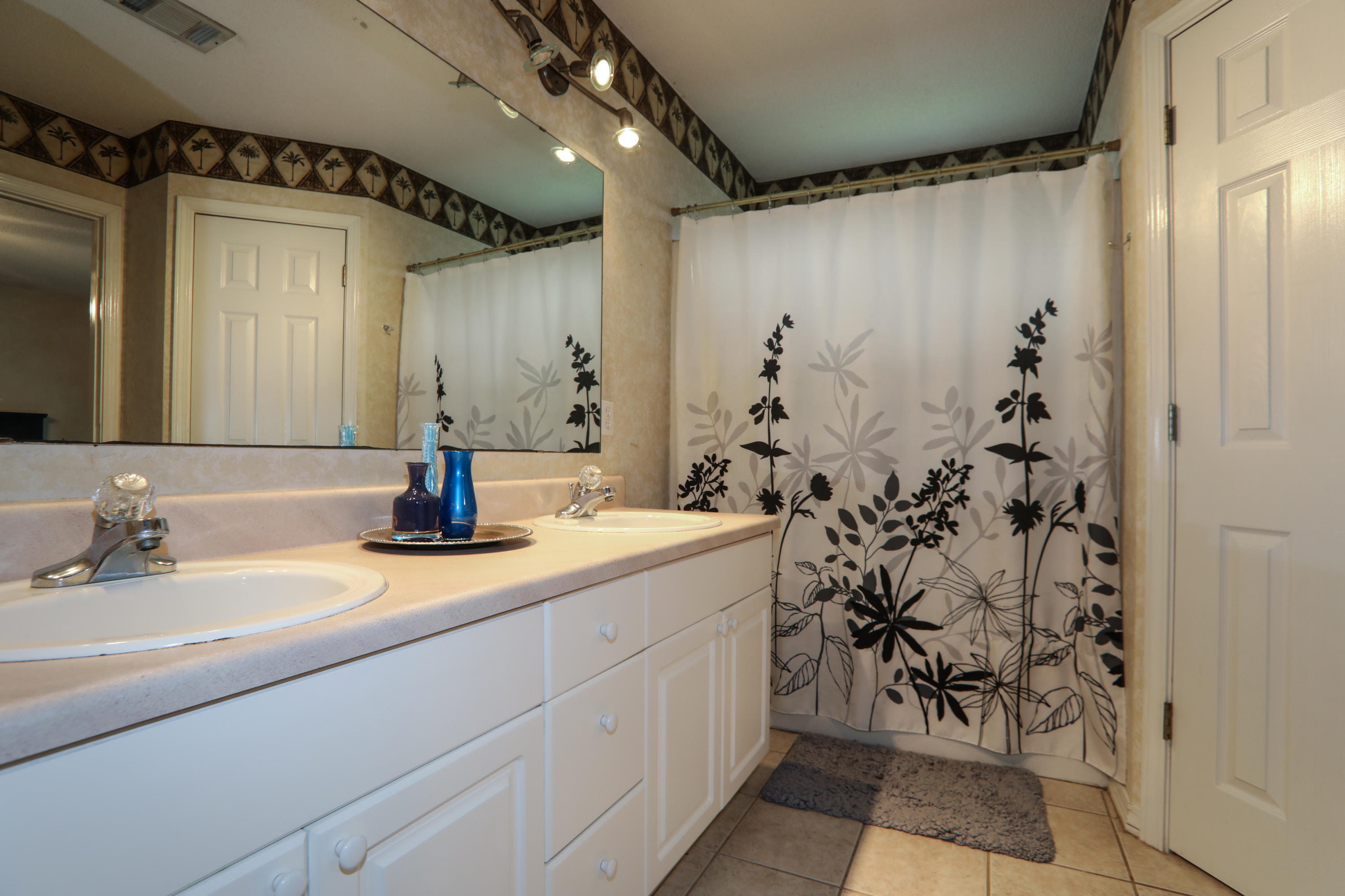 FALCON ESTATES PH 4 - Residential