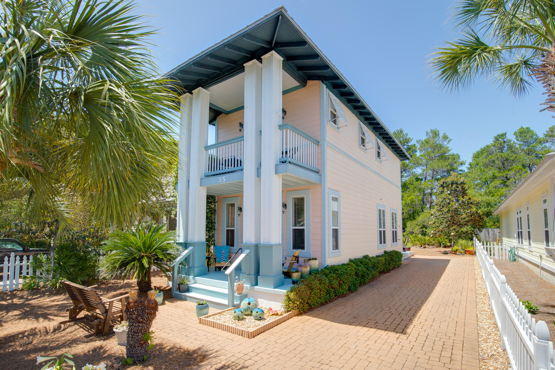 CASSINE VILLAGE - Residential