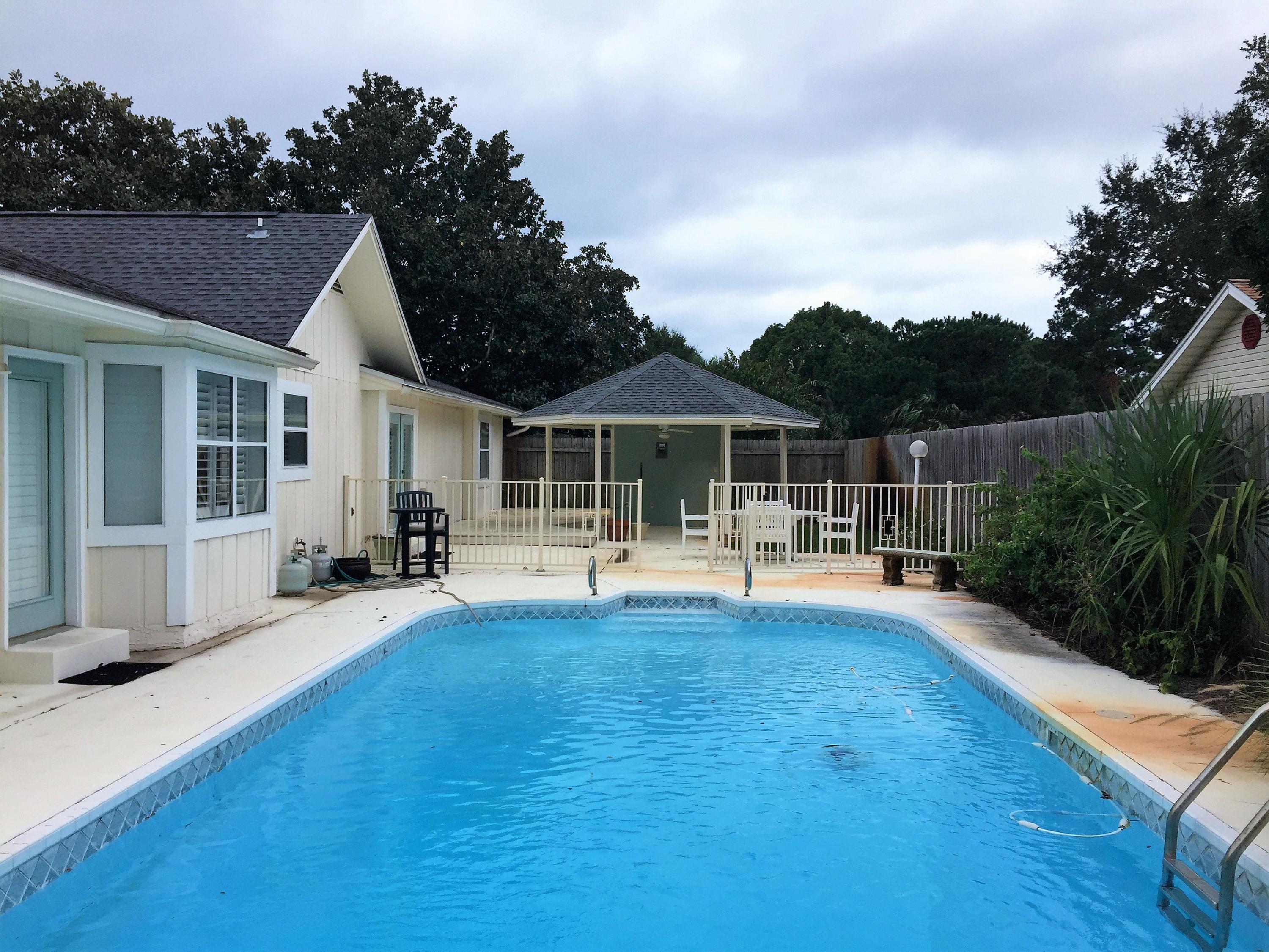 INDIAN BAYOU - Residential Lease