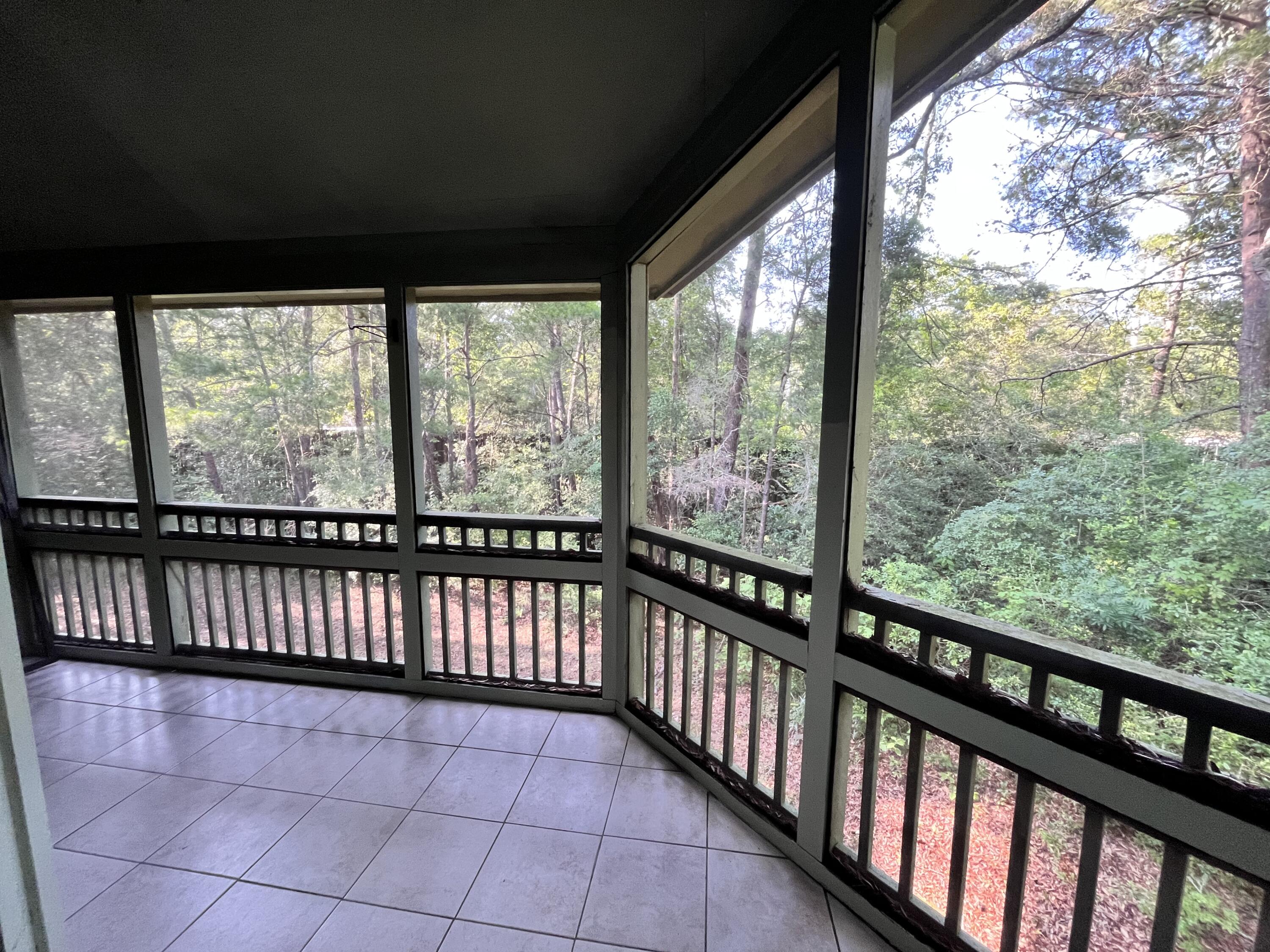 GARDEN OAKS CONDO - Residential Lease