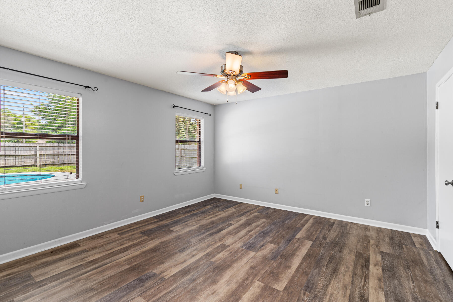 EASTWOOD 8TH ADDN - Residential