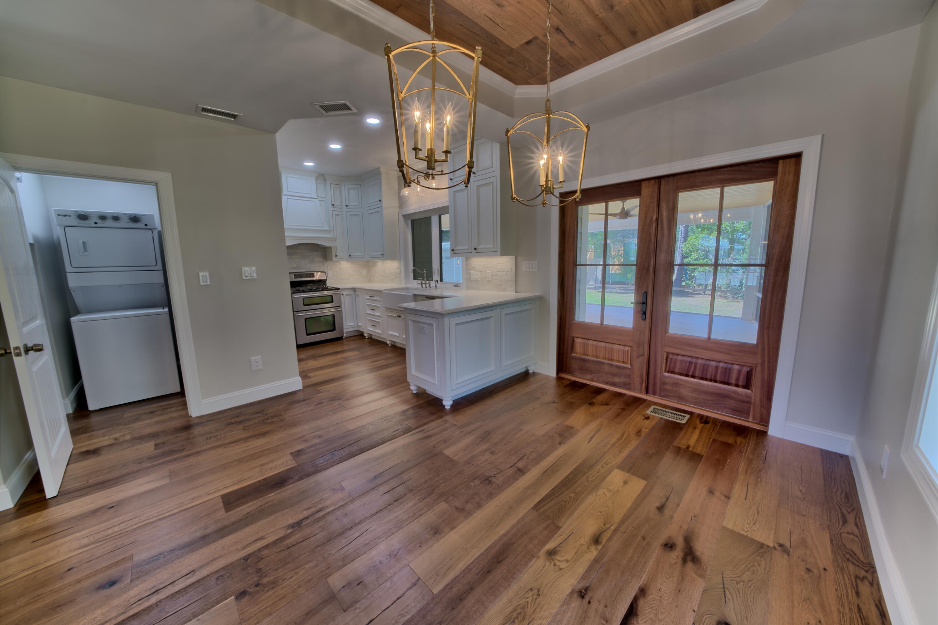 WHITES GULFVIEW ESTATES 2ND ADDN - Residential