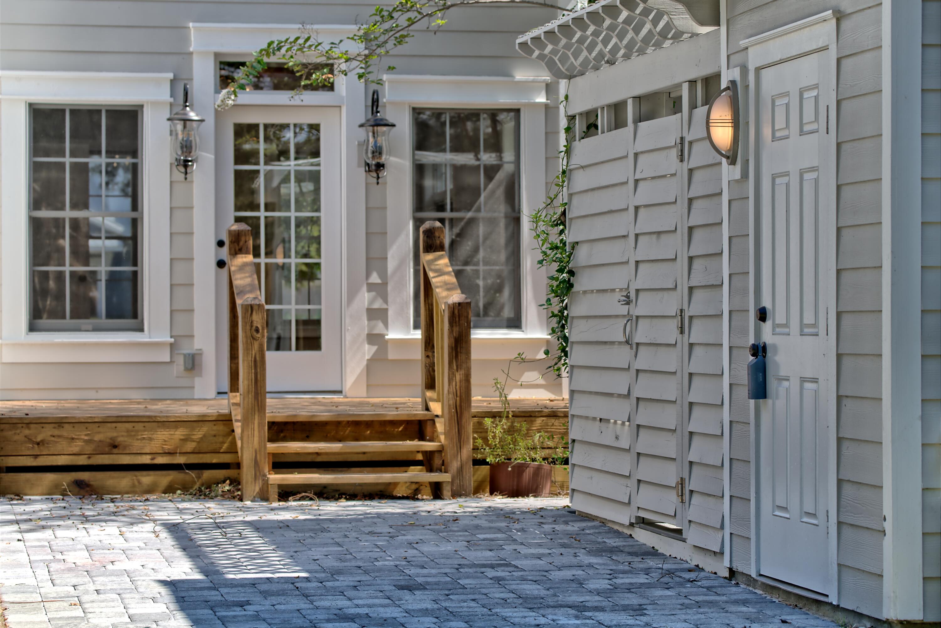 WHITES GULFVIEW ESTATES 2ND ADDN - Residential