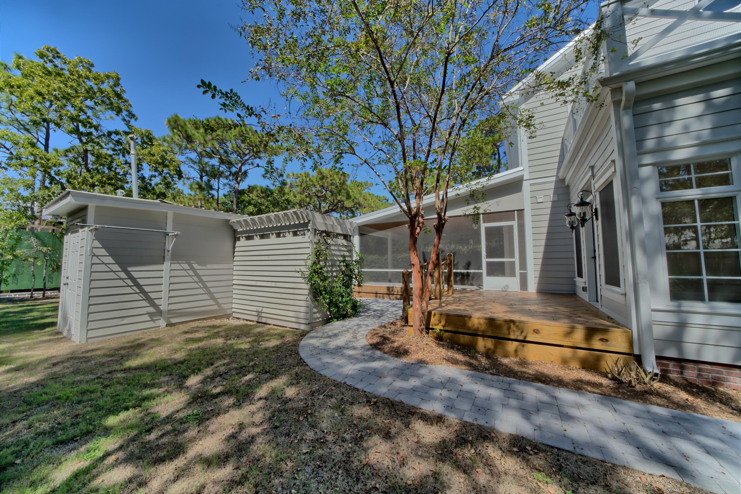 WHITES GULFVIEW ESTATES 2ND ADDN - Residential