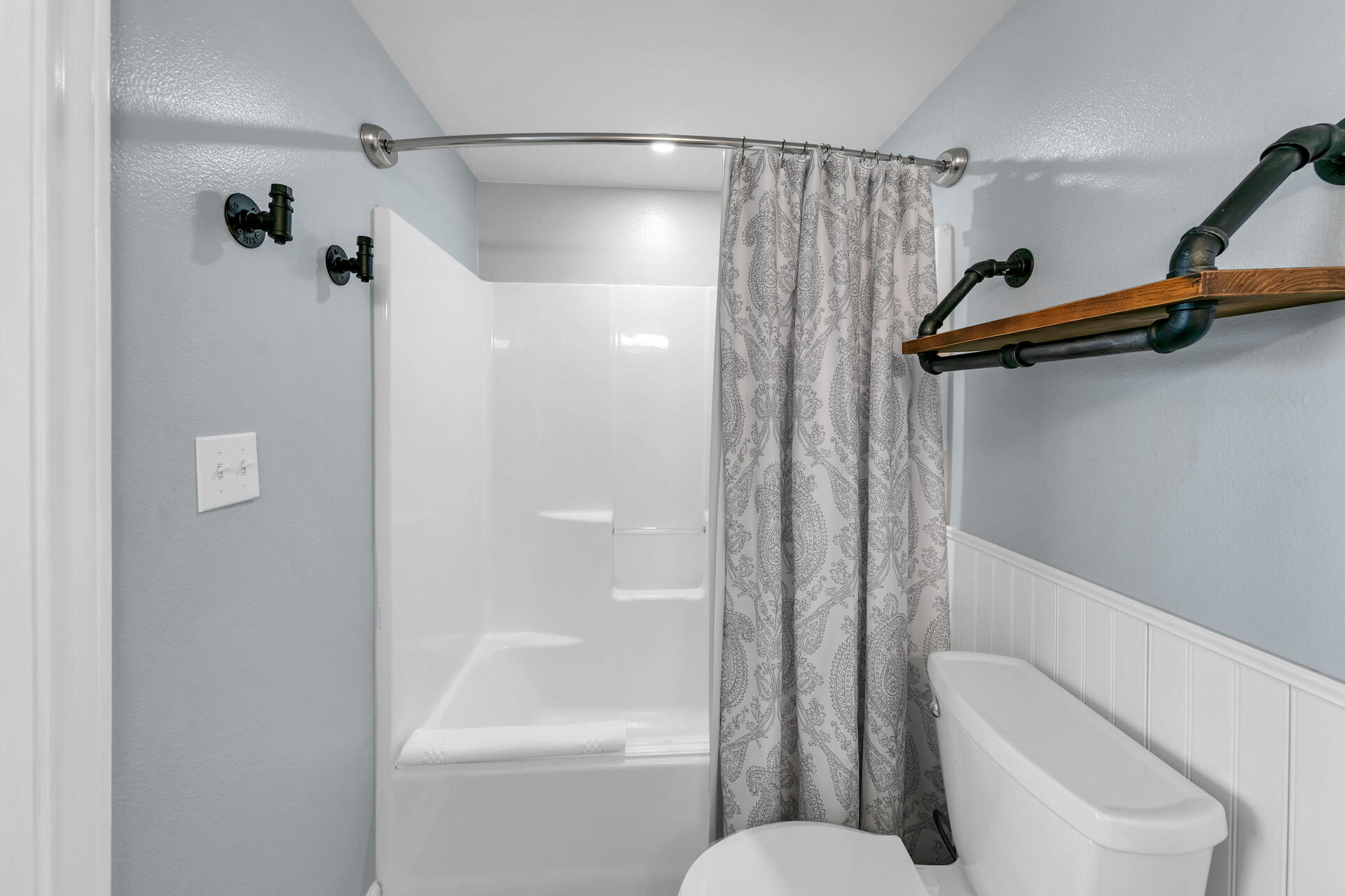 SHORES OF PANAMA - Residential