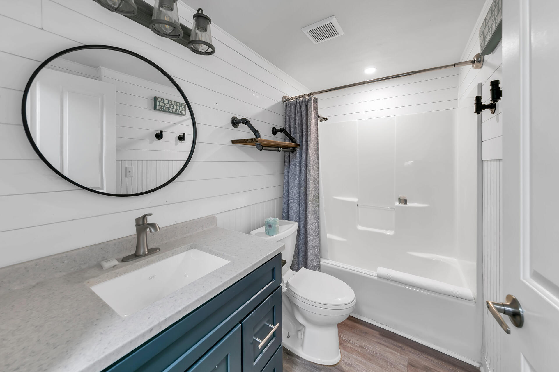 SHORES OF PANAMA - Residential