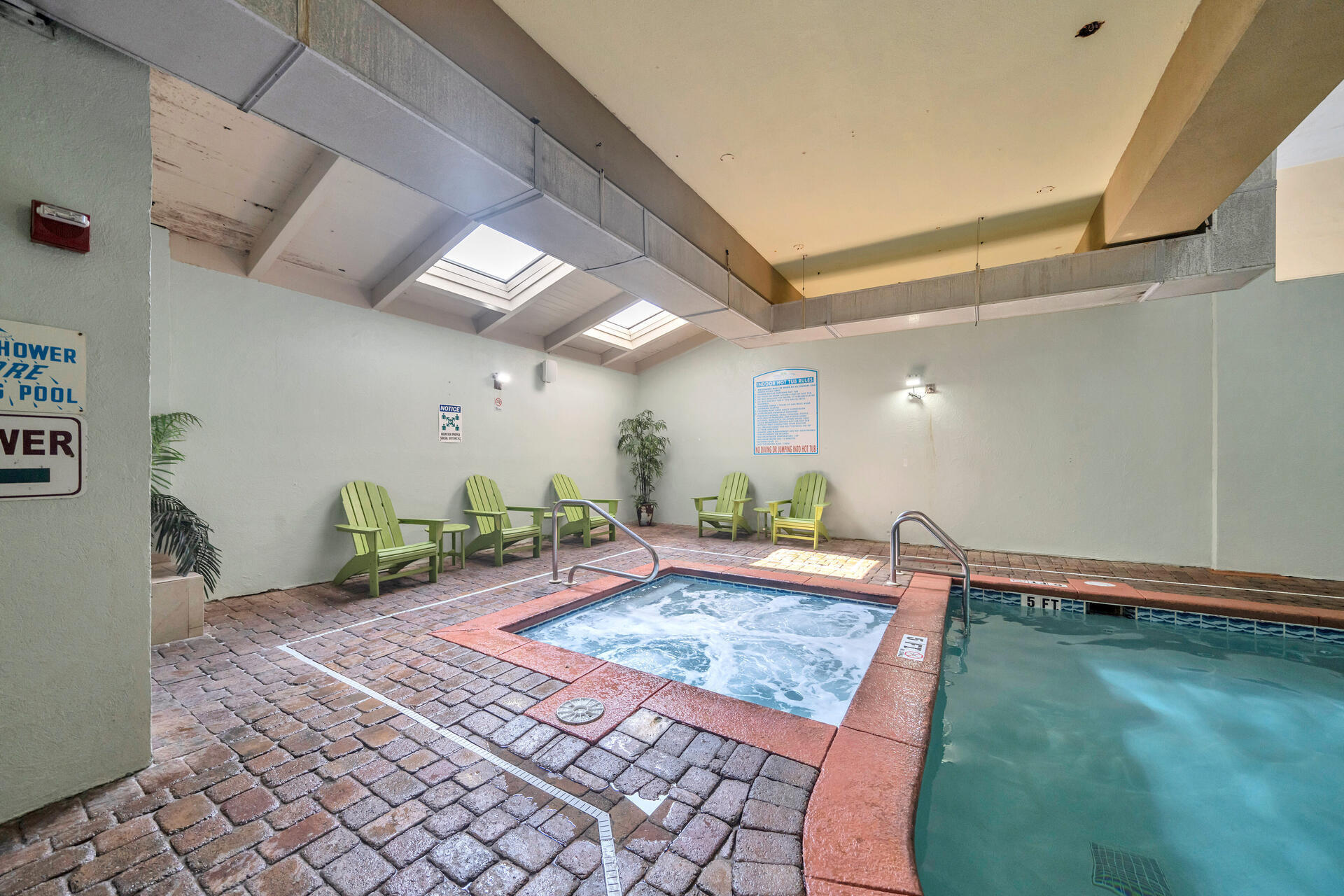 SHORES OF PANAMA - Residential